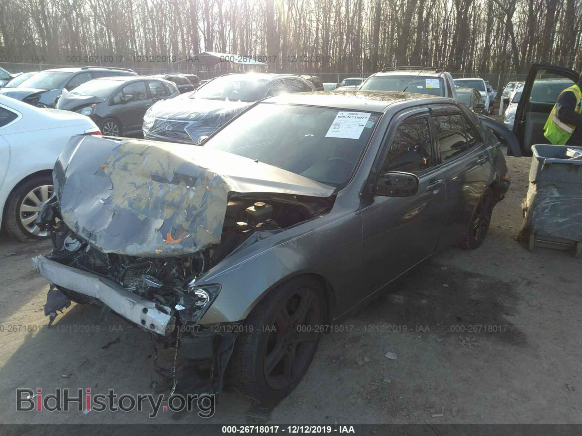 2002 Lexus IS - VIN: JTHBD192820057181 - Фото 2