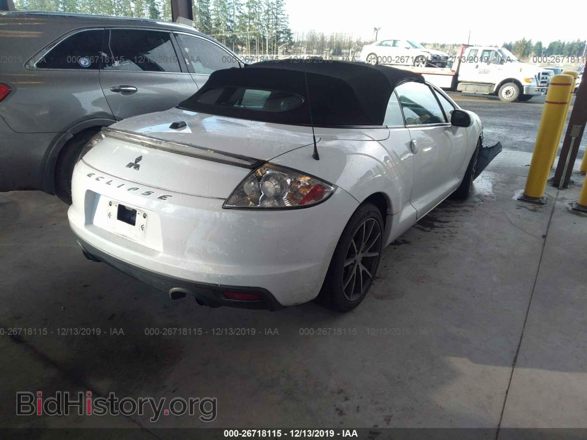 2011 Mitsubishi Eclipse - VIN: 4A37L2EF0BE003403 - Фото 4