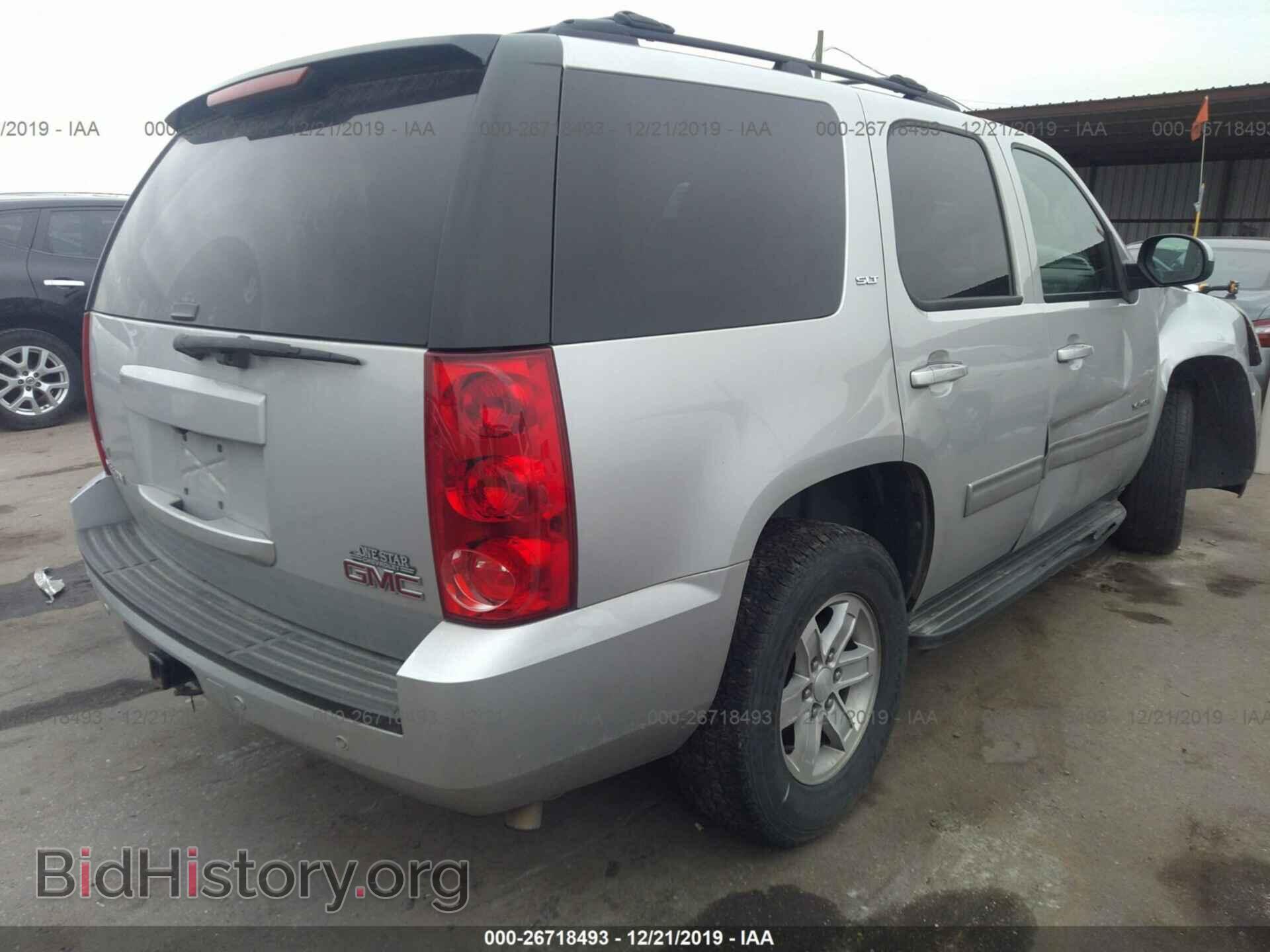 2011 GMC YUKON - VIN: 1GKS2CE02BR368549 - Photo 4