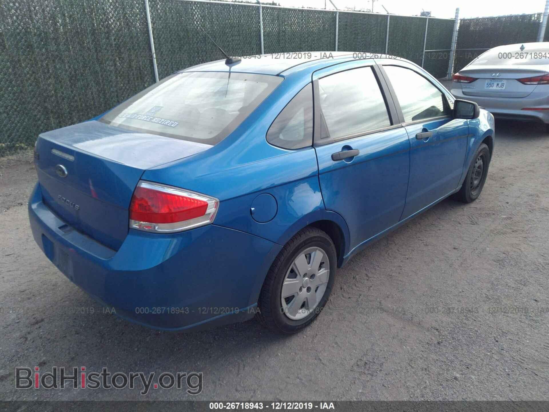 2010 Ford Focus - VIN: 1FAHP3EN7AW279763 - Фото 4