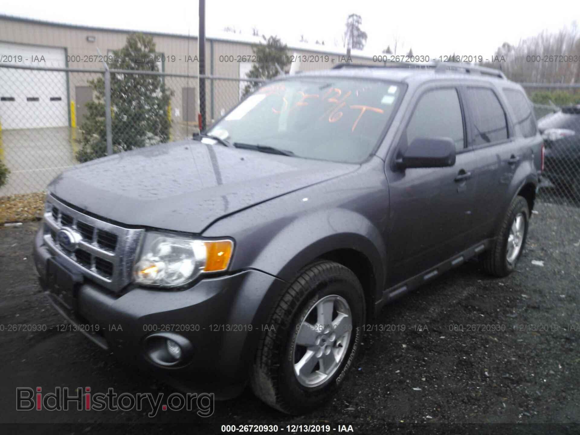 2011 Ford Escape - VIN: 1FMCU9DG2BKA26051 - Фото 2