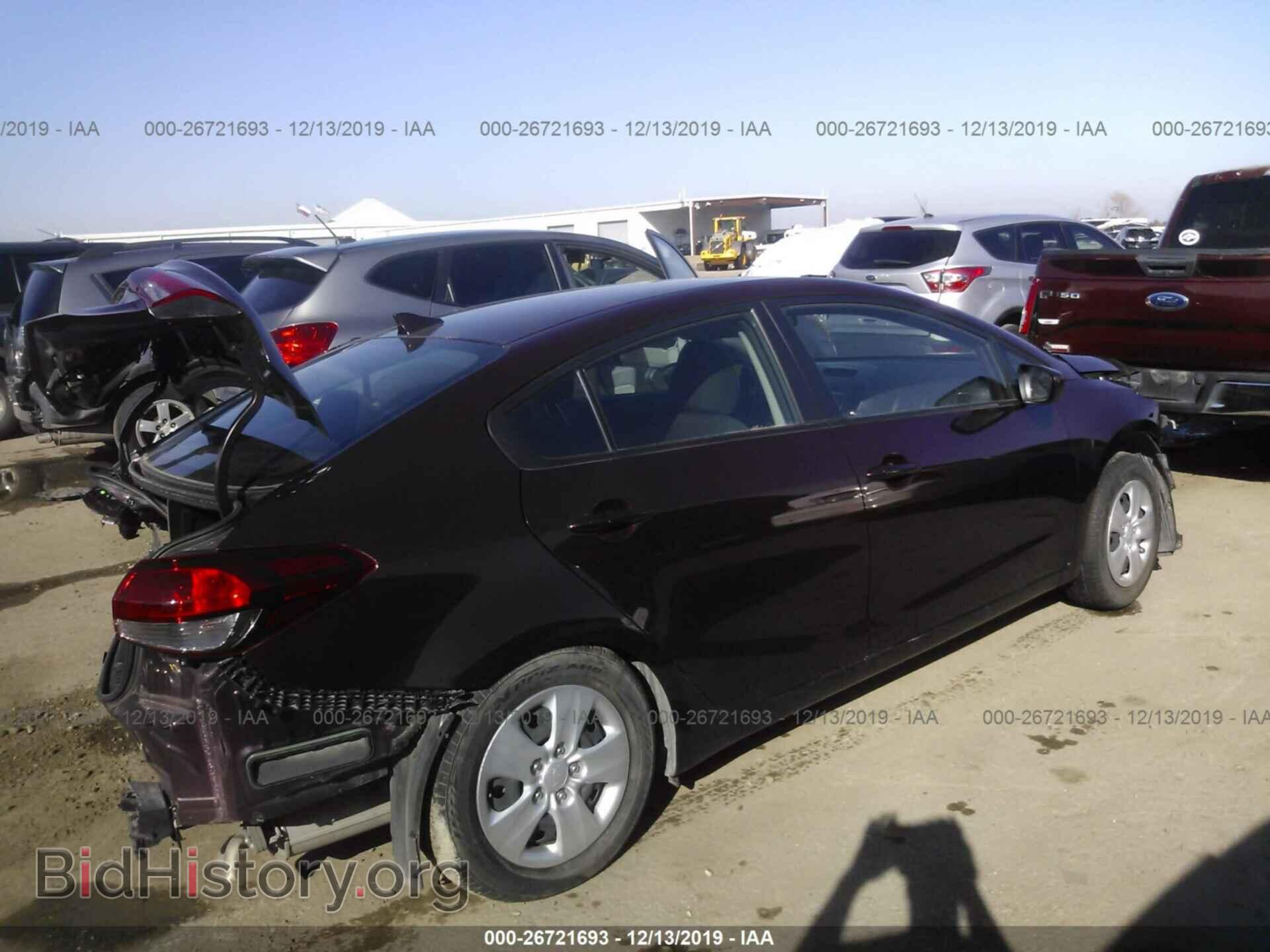 2017 KIA FORTE - VIN: 3KPFK4A77HE150813 - Photo 4