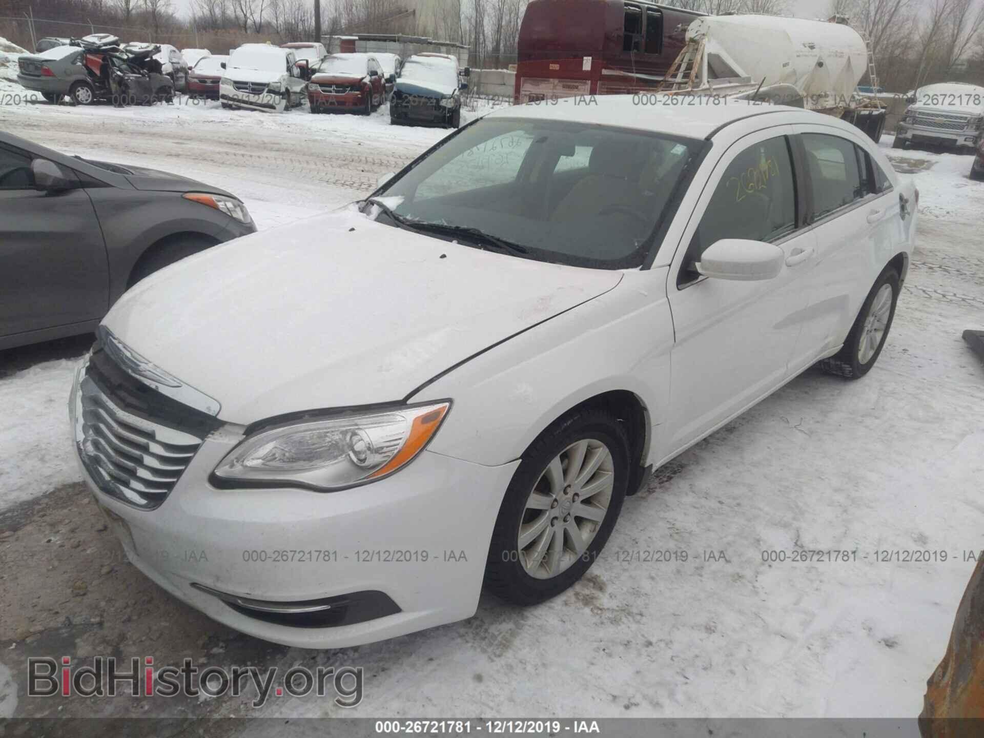 2012 CHRYSLER 200 - VIN: 1C3CCBBG1CN189540 - Фото 2