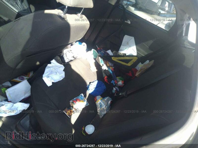 2016 Ford FOCUS (VIN 1FADP3F27GL402264) — photo 8 of 11