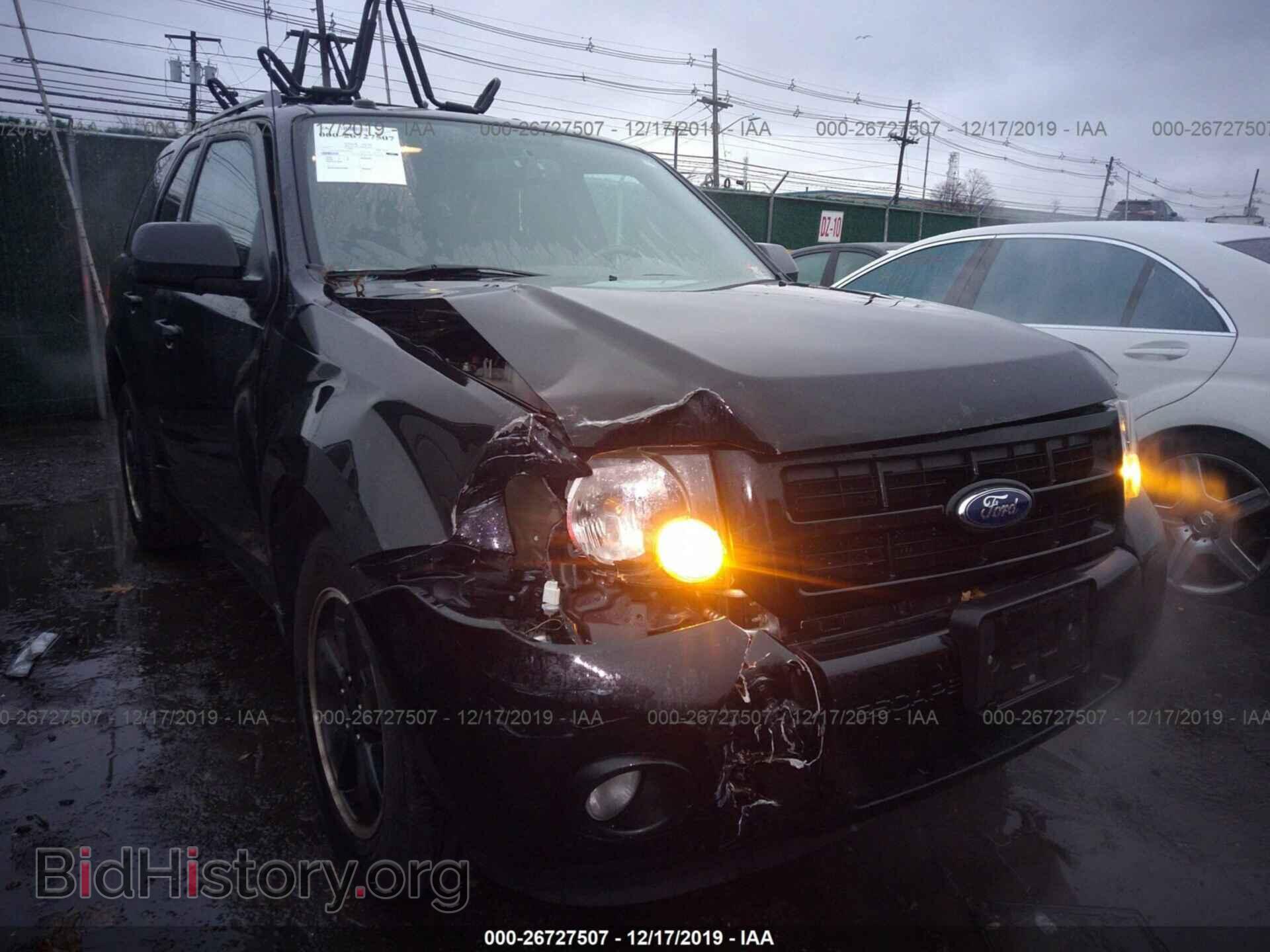 Photo 1FMCU9D71BKA96317 - Ford Escape 2011