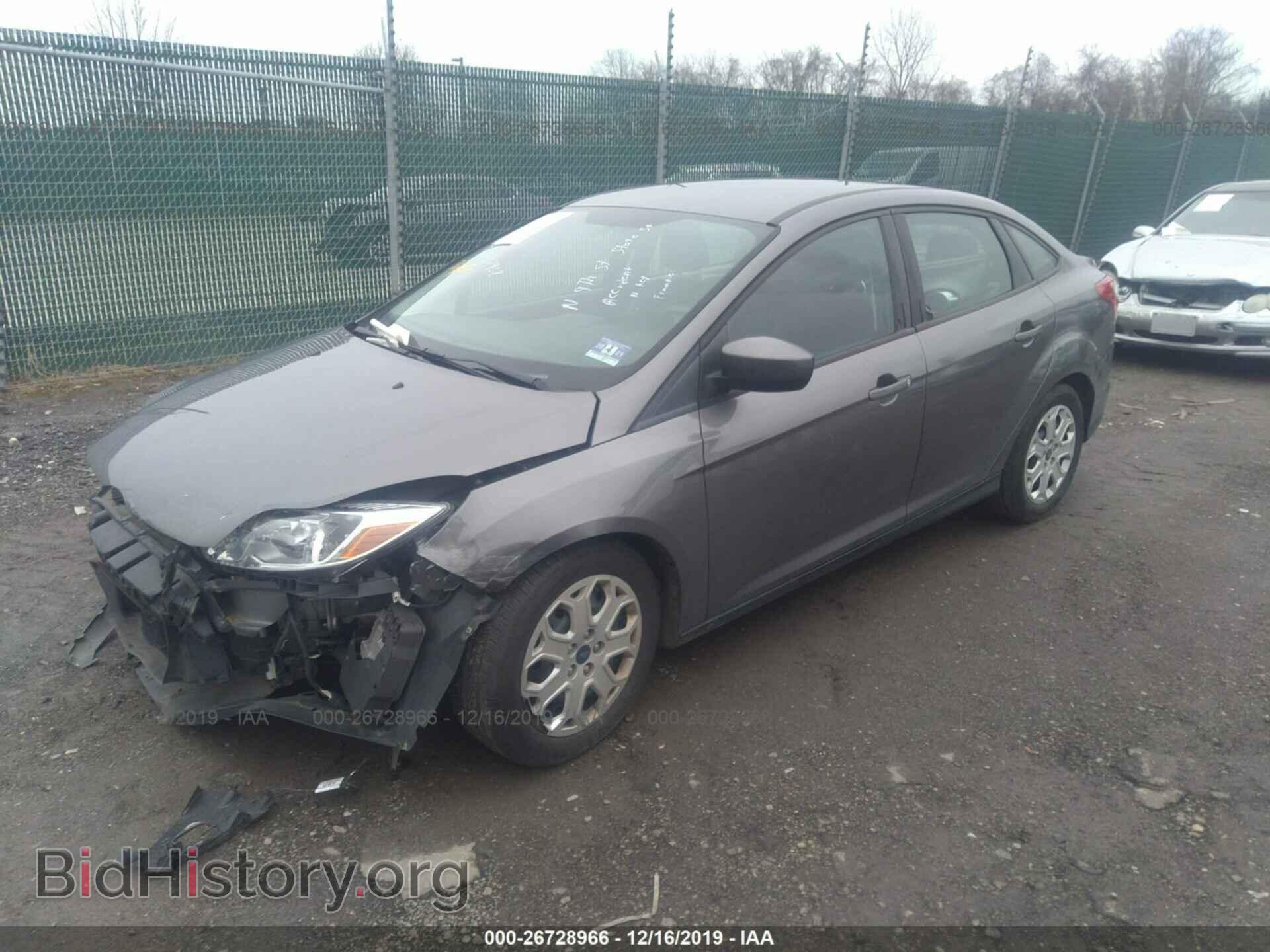 2012 Ford Focus - VIN: 1FAHP3F2XCL217458 - Photo 2