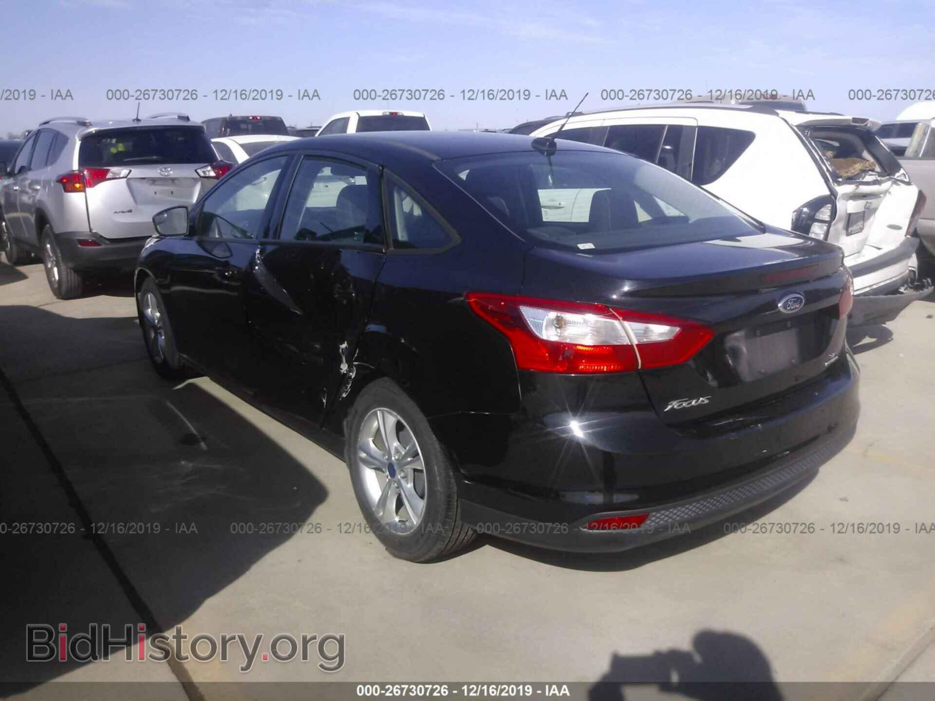 2014 Ford Focus - VIN: 1FADP3F28EL161358 - Photo 3