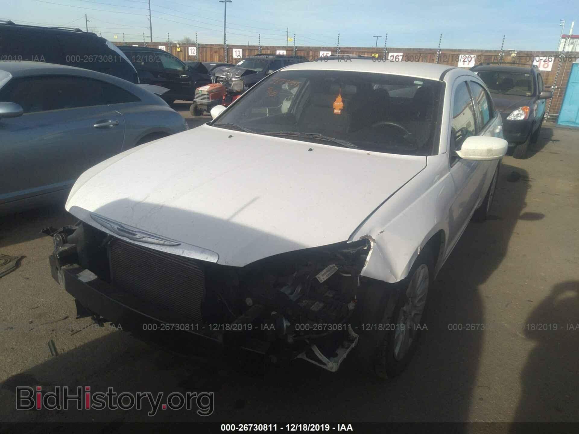 2013 CHRYSLER 200 - VIN: 1C3CCBAB4DN686573 - Photo 2