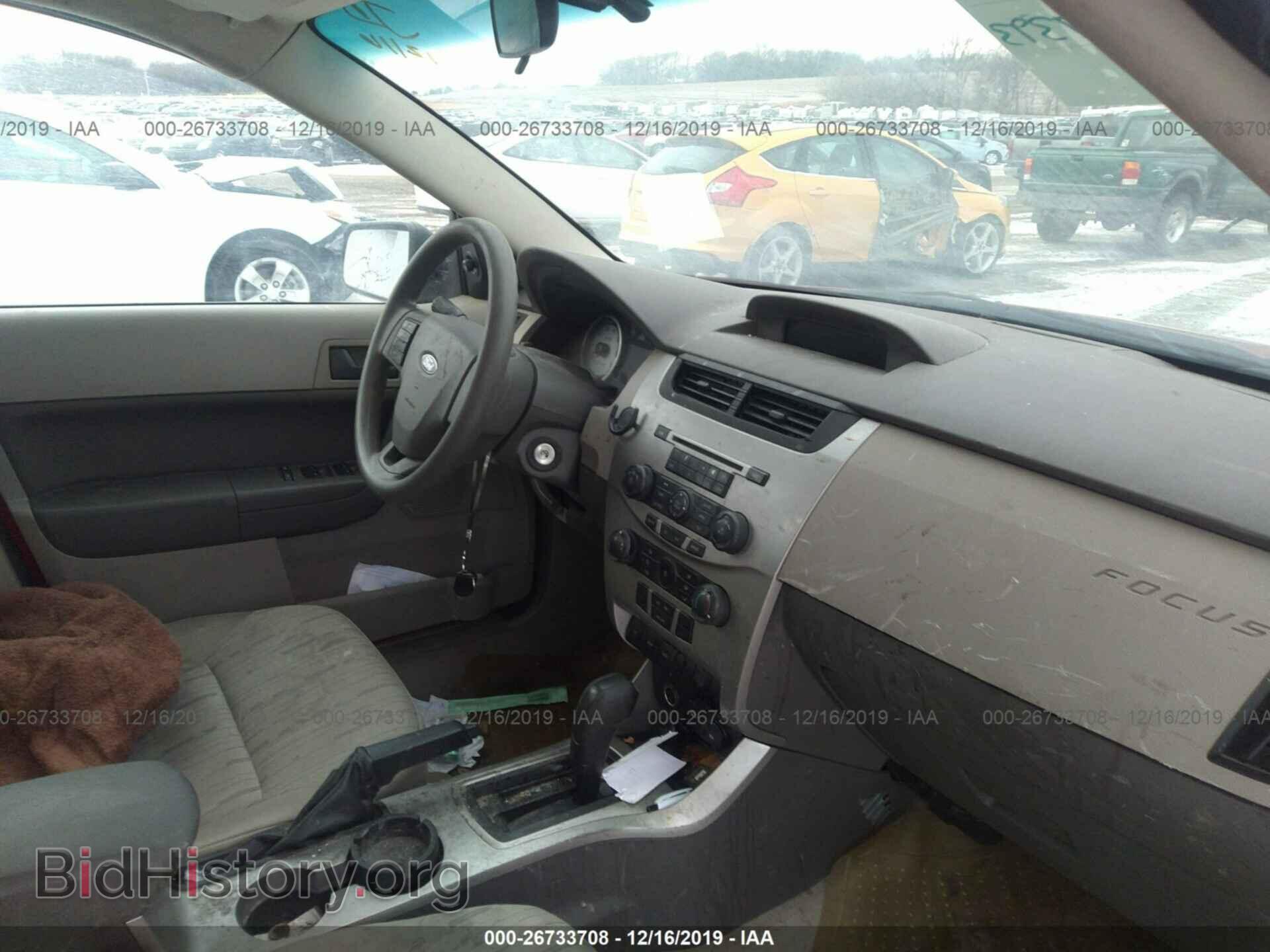 2008 Ford Focus - VIN: 1FAHP35N48W179727 - Фото 5