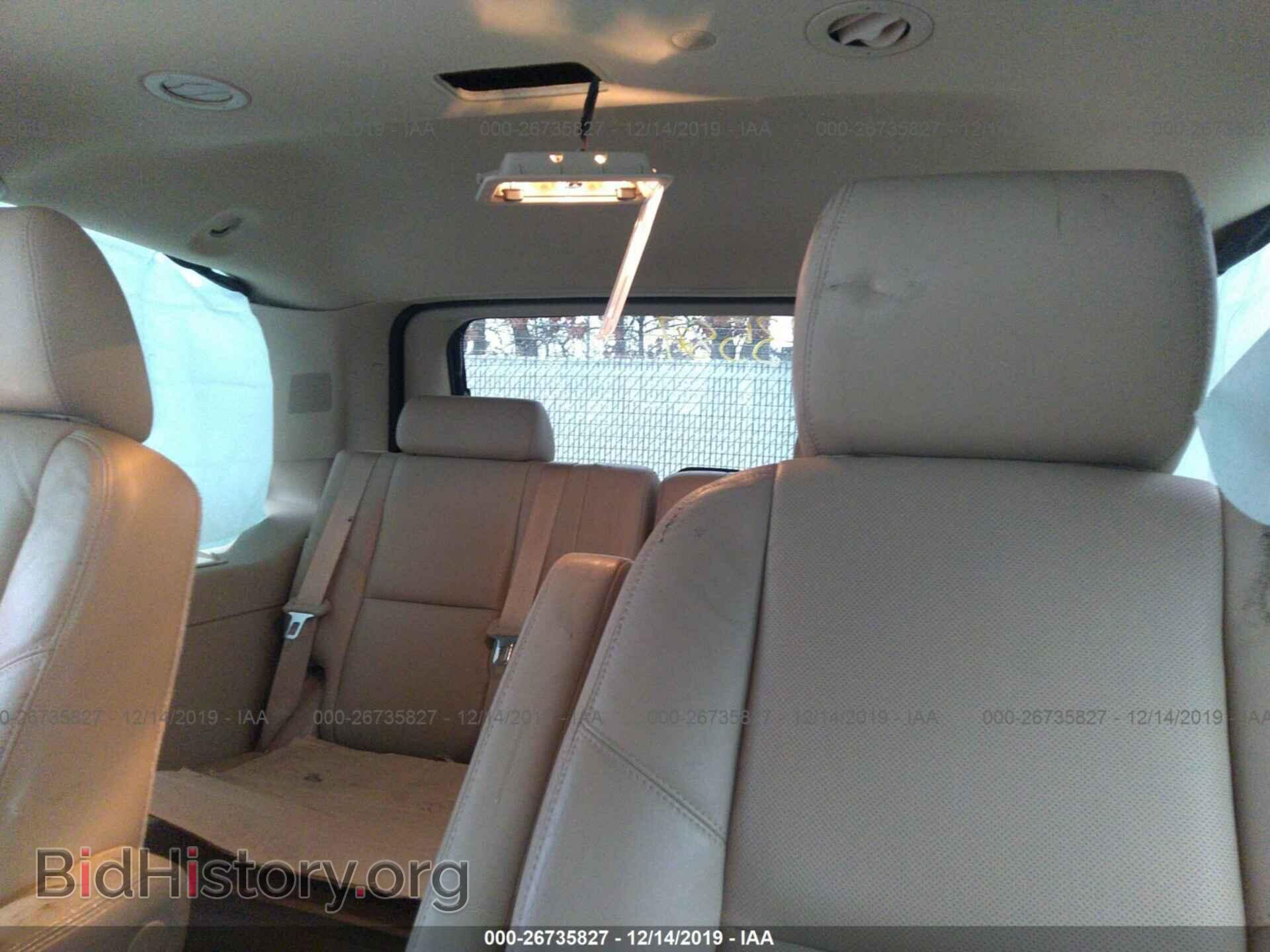 2011 CADILLAC ESCALADE - VIN: 1GYS4AEF5BR305938 - Фото 8