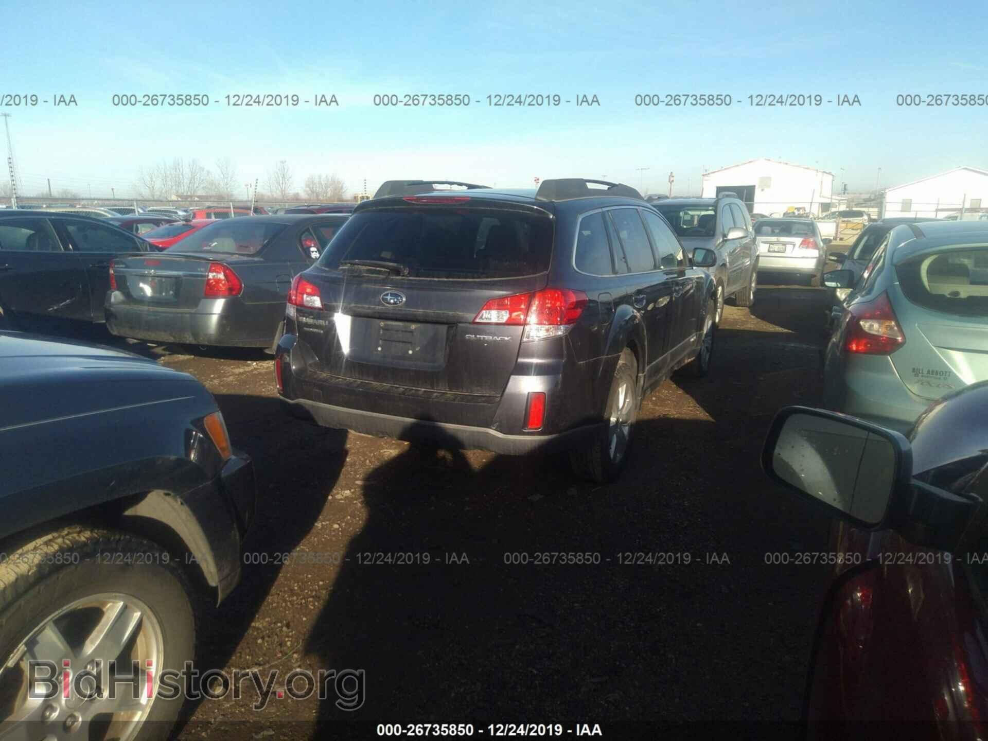 2011 Subaru Outback - VIN: 4S4BRCBC2B3408066 - Фото 4