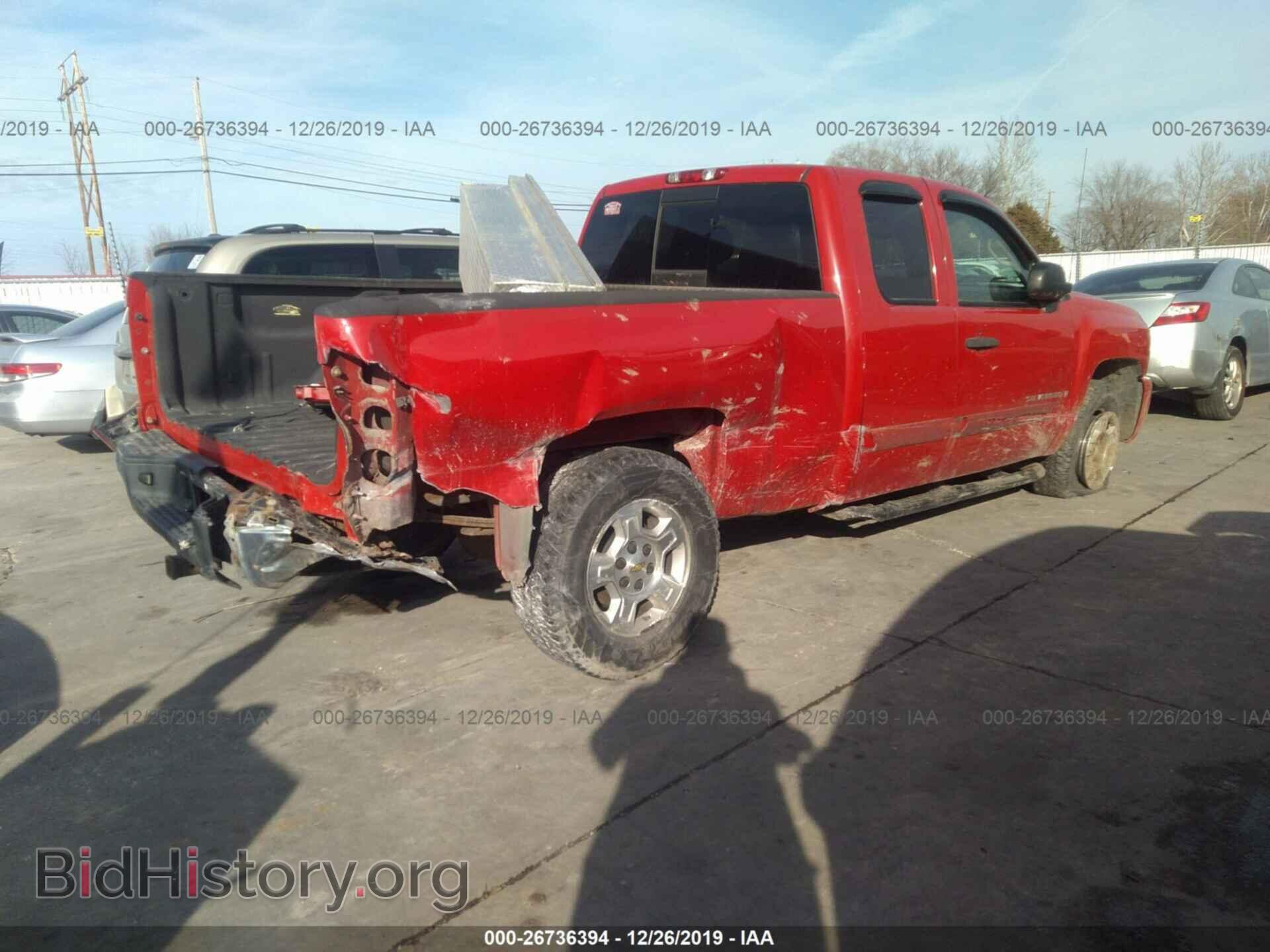 2007 CHEVROLET SILVERADO - VIN: 2GCEC19CX71597284 - Фото 4