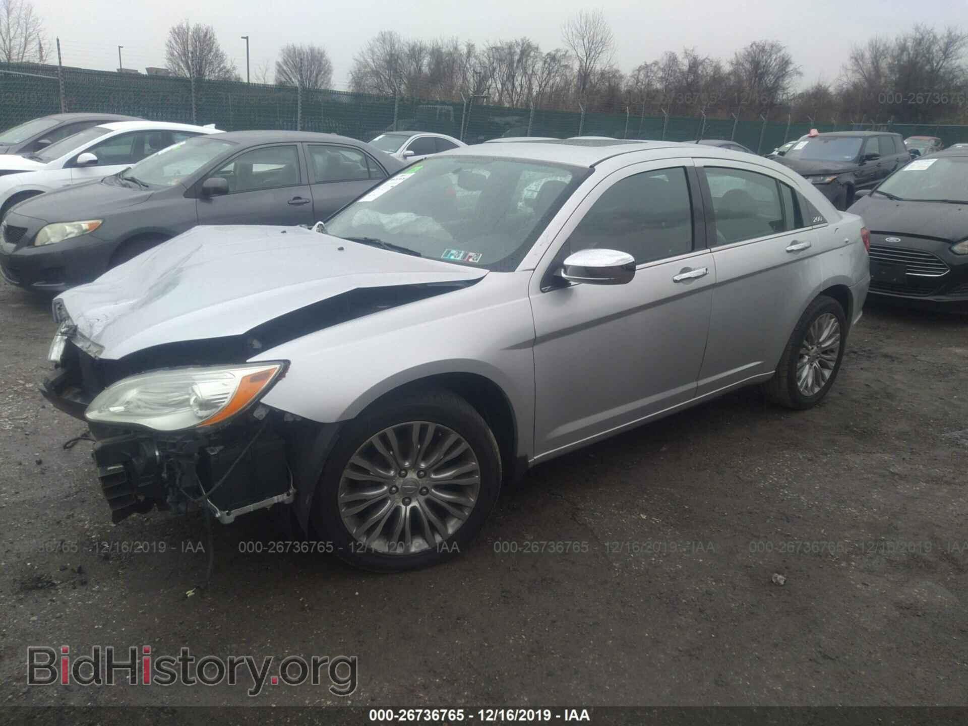 2012 Chrysler 200 - VIN: 1C3CCBCB4CN197201 - Фото 2