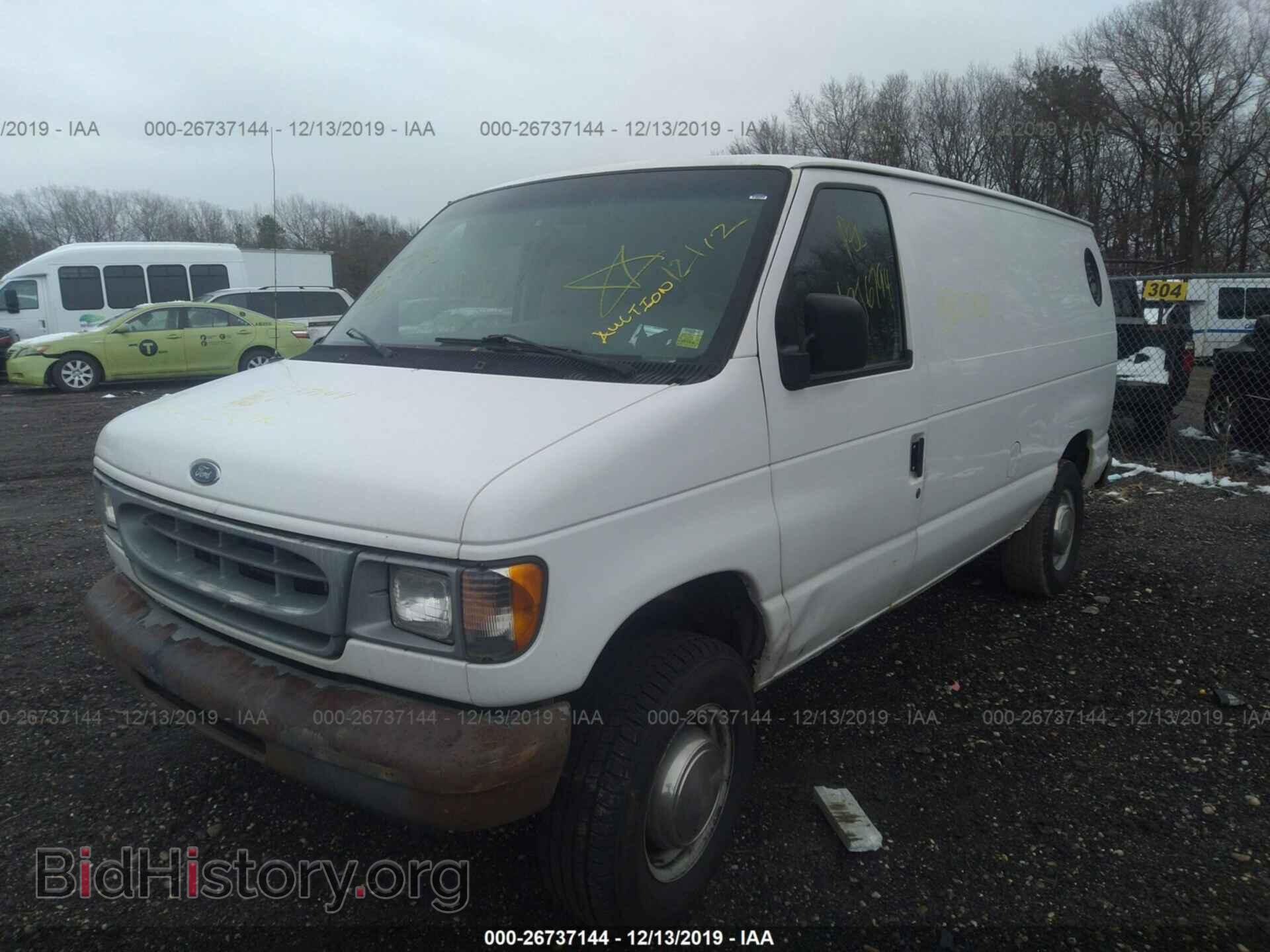 2000 Ford Econoline - VIN: 1FTNE2429YHB86522 - Photo 2