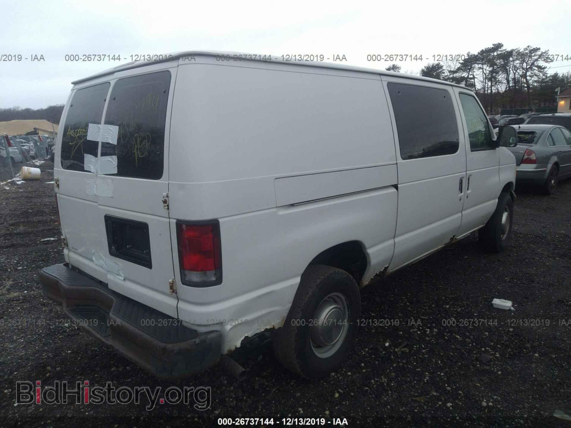 2000 Ford Econoline - VIN: 1FTNE2429YHB86522 - Photo 4