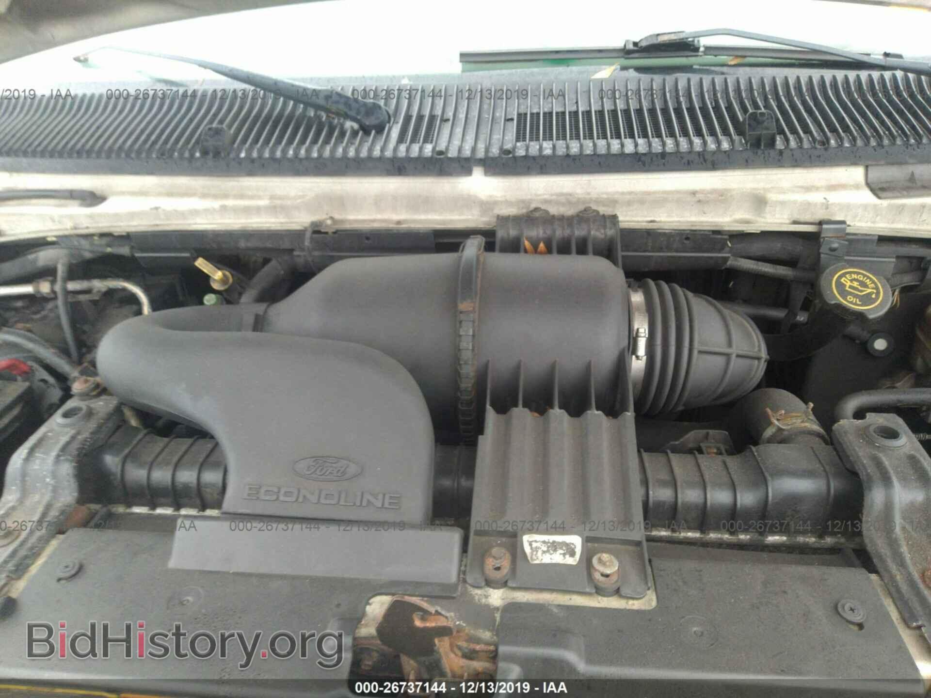 2000 Ford Econoline - VIN: 1FTNE2429YHB86522 - Photo 10