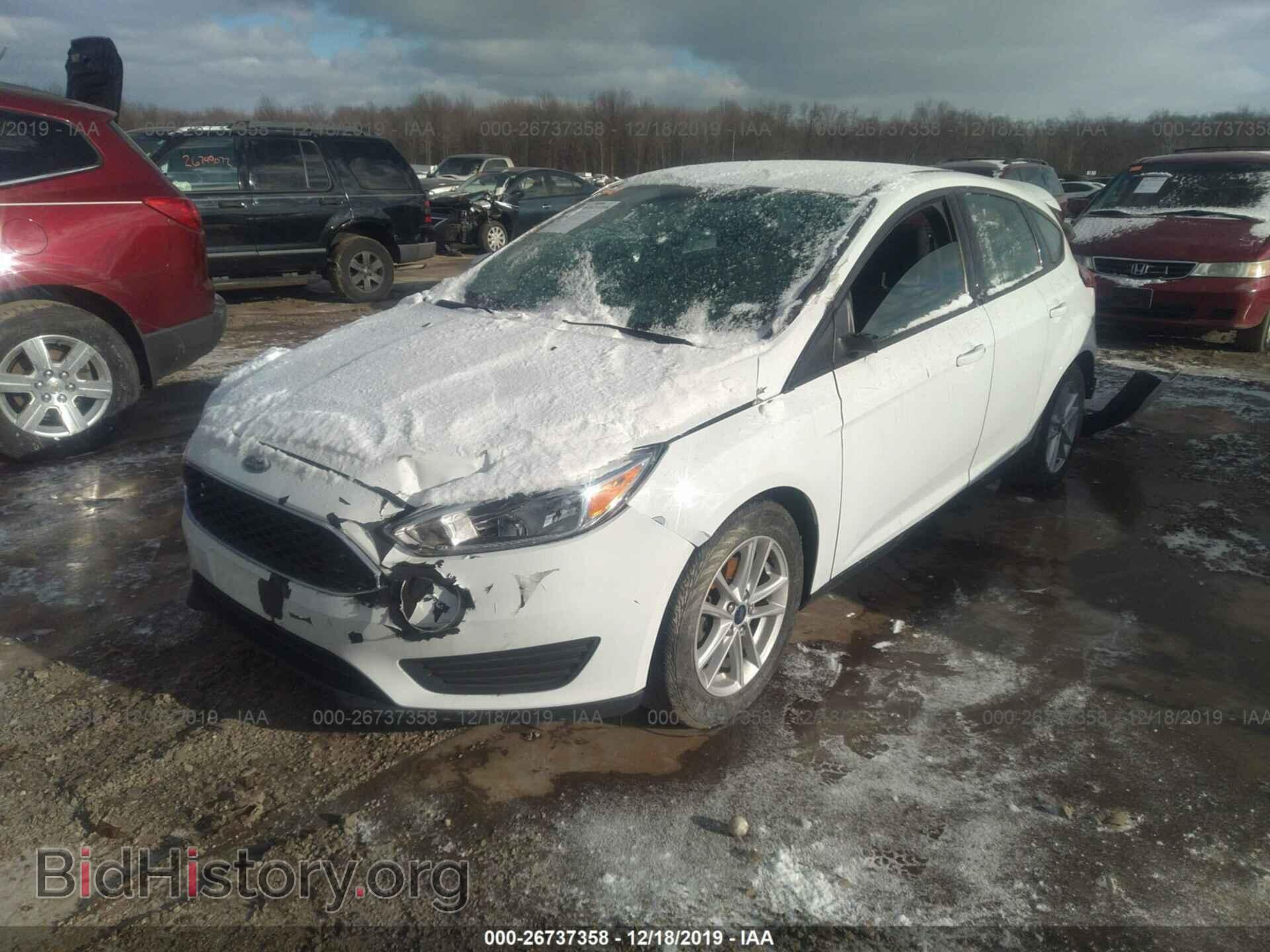 2017 Ford Focus - VIN: 1FADP3K20HL225032 - Фото 2