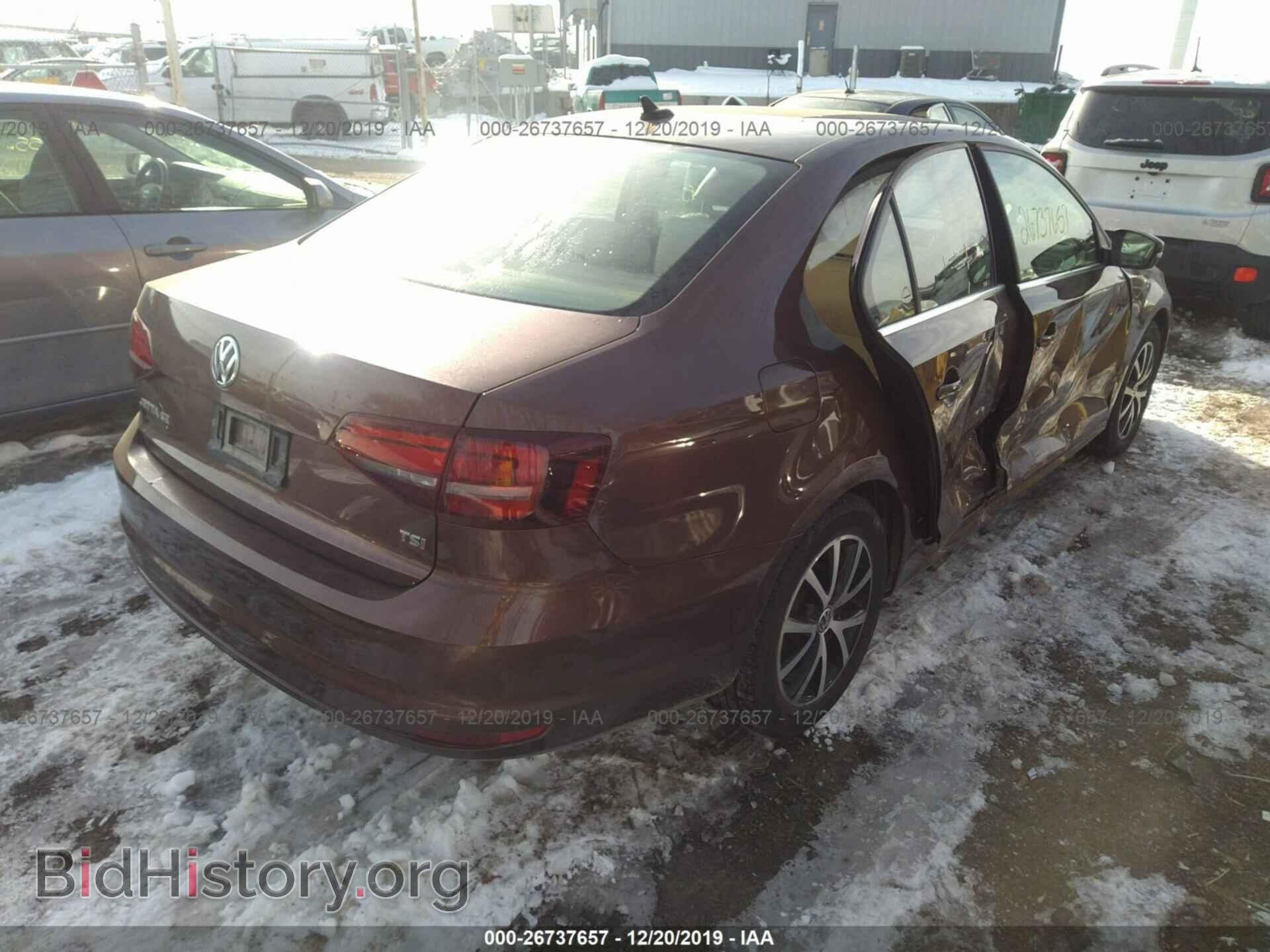 2017 Volkswagen Jetta - VIN: 3VWDB7AJ1HM294784 - Фото 4