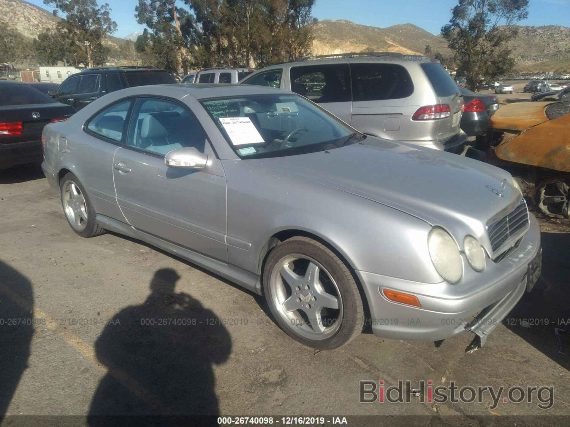 Photo WDBLJ70G12F194343 - MERCEDES-BENZ CLK 2002