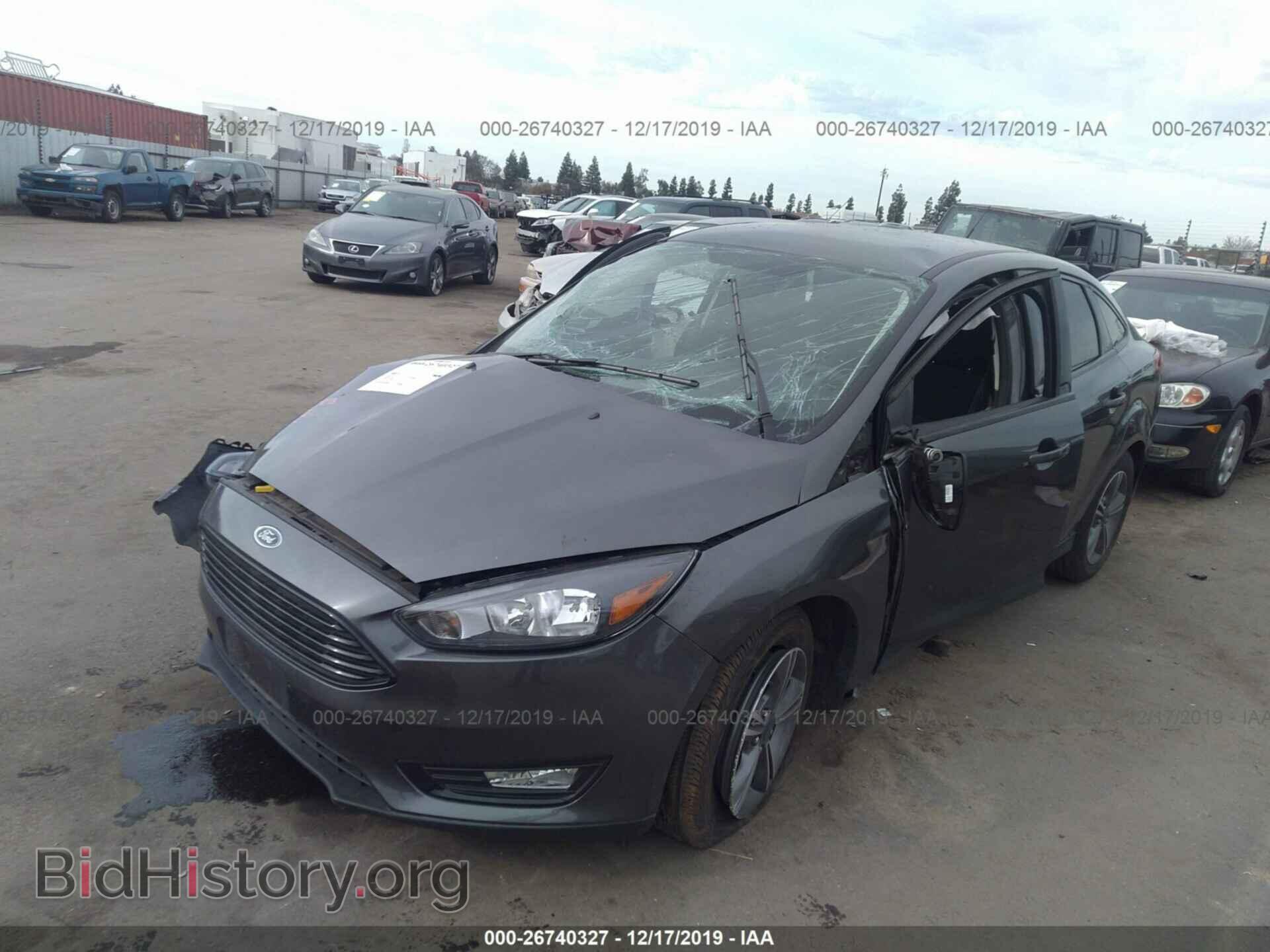 2018 FORD FOCUS - VIN: 1FADP3FE9JL261019 - Фото 2