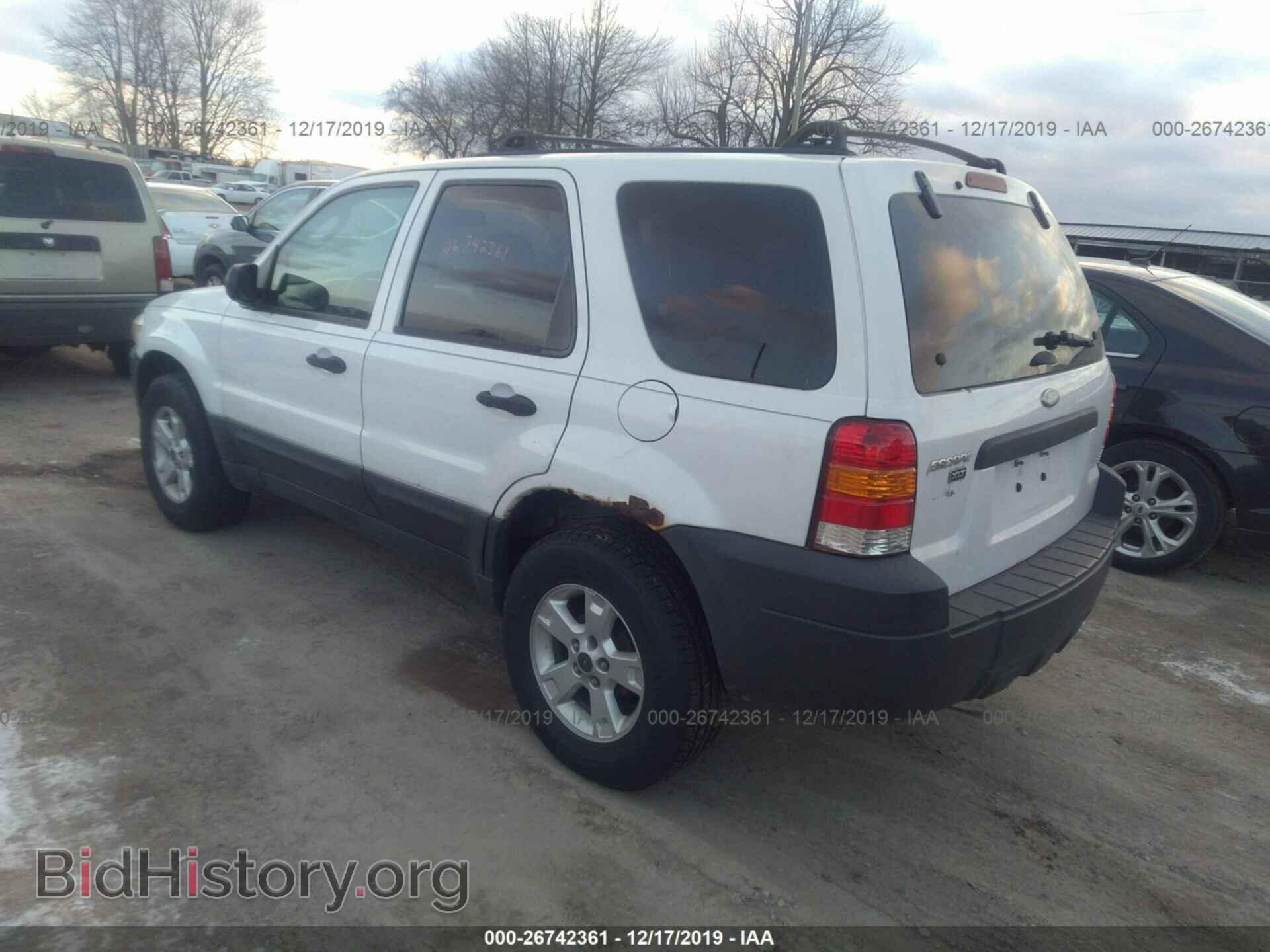 2007 FORD ESCAPE - VIN: 1FMYU93Z17KA62152 - Фото 3