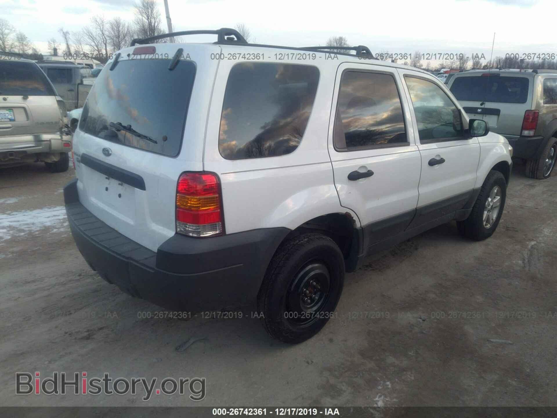2007 FORD ESCAPE - VIN: 1FMYU93Z17KA62152 - Фото 4
