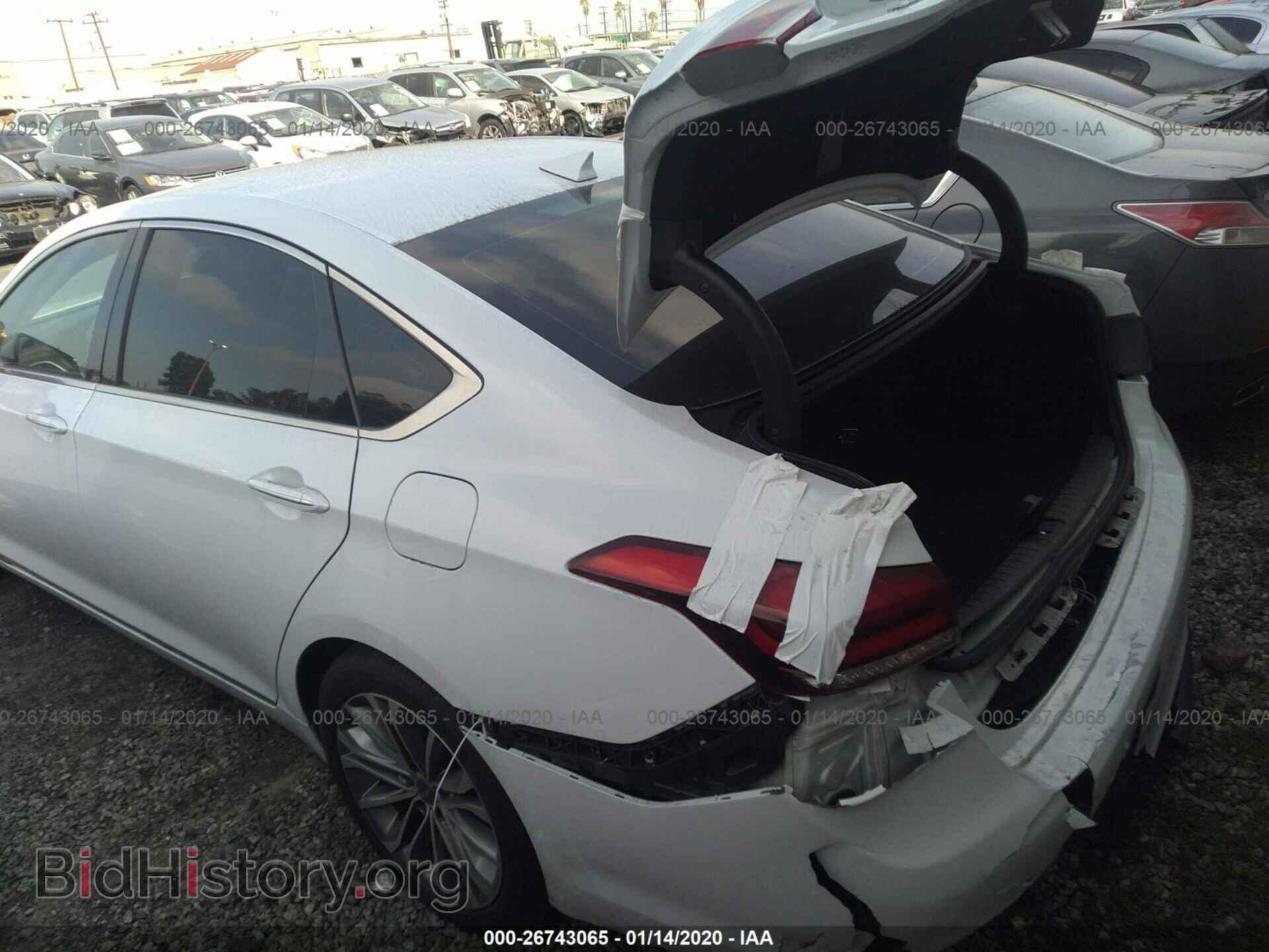 2015 HYUNDAI GENESIS - VIN: KMHGN4JE8FU044102 - Фото 3