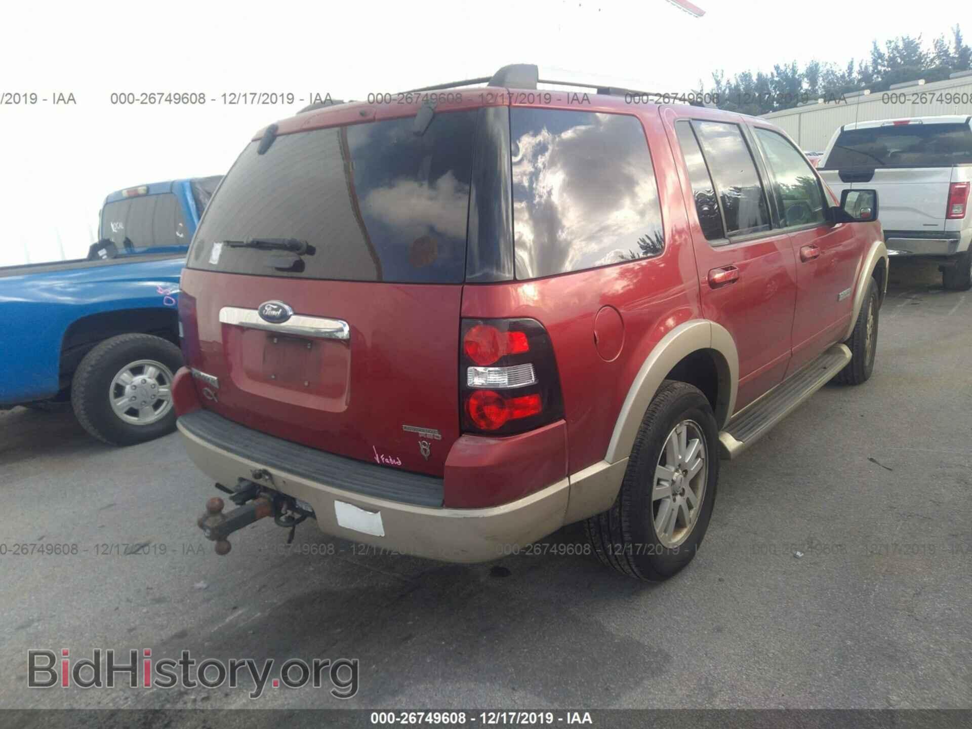 2006 Ford Explorer - VIN: 1FMEU64816UB29357 - Фото 4