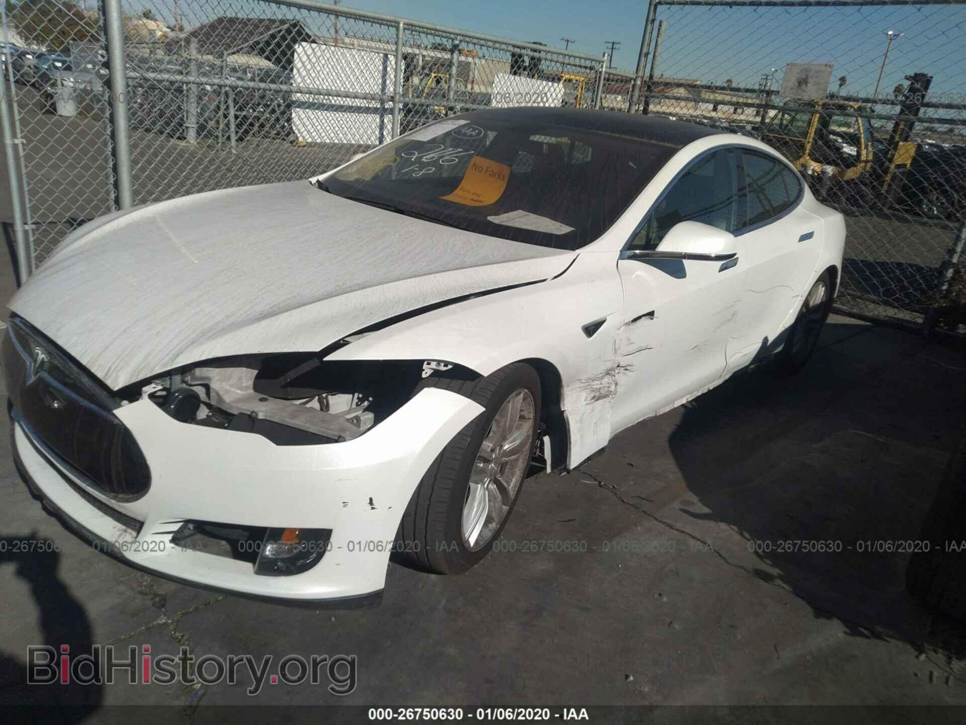 2013 Tesla Model S - VIN: 5YJSA1CG1DFP04963 - Фото 2