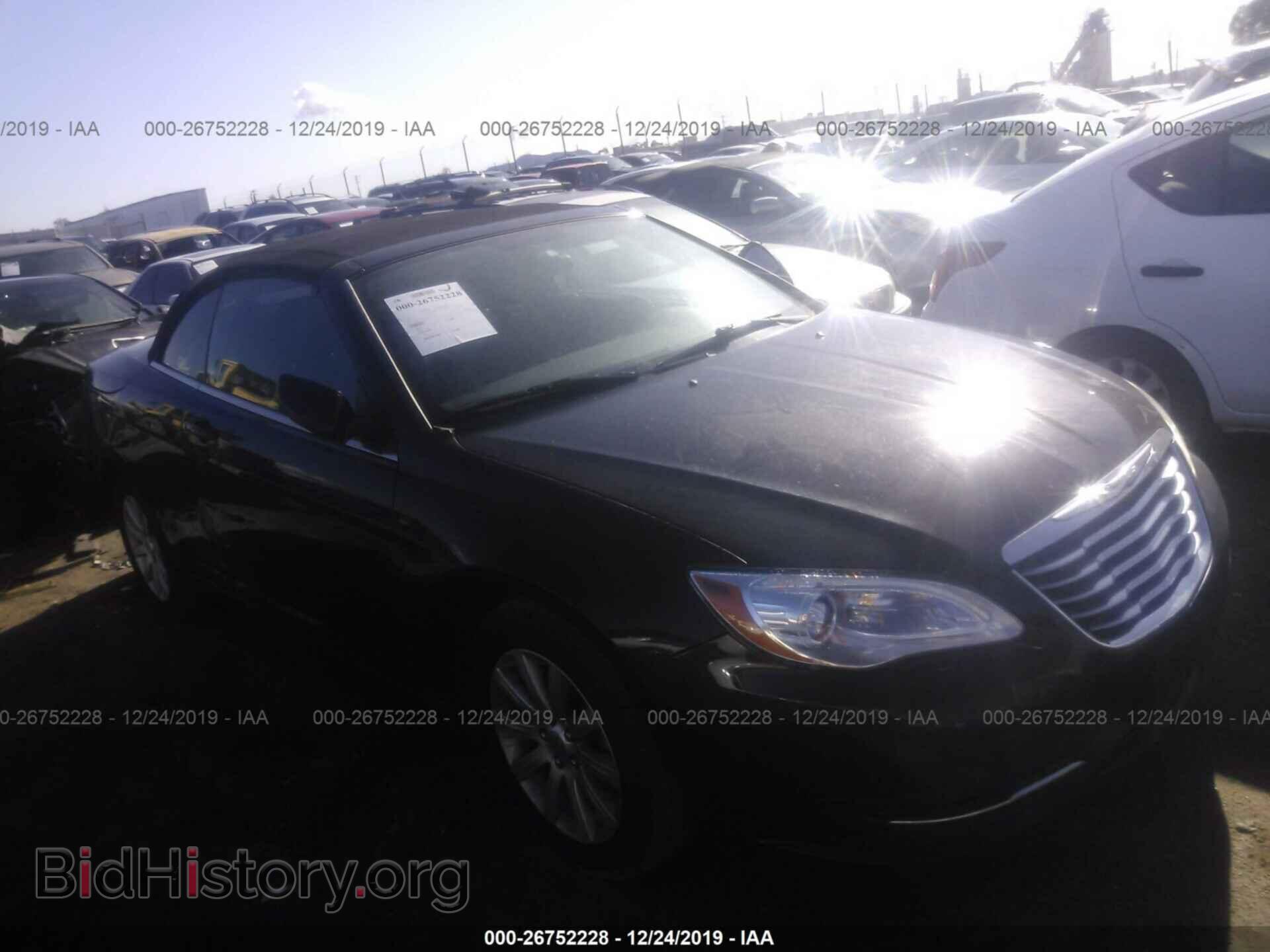 Photo 1C3BC2EB5BN620441 - CHRYSLER 200 2011