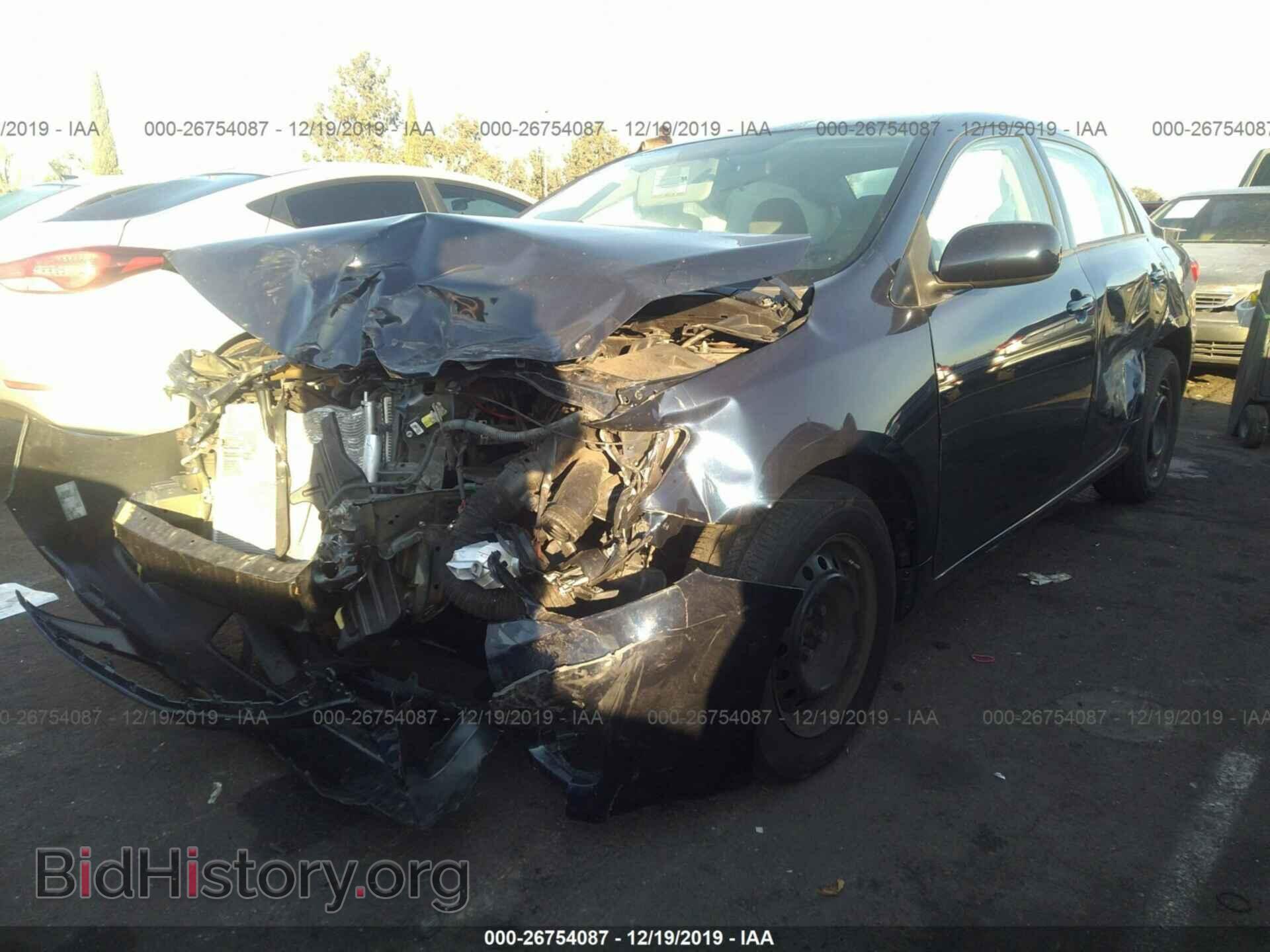2013 Toyota Corolla - VIN: 5YFBU4EE9DP201092 - Фото 2