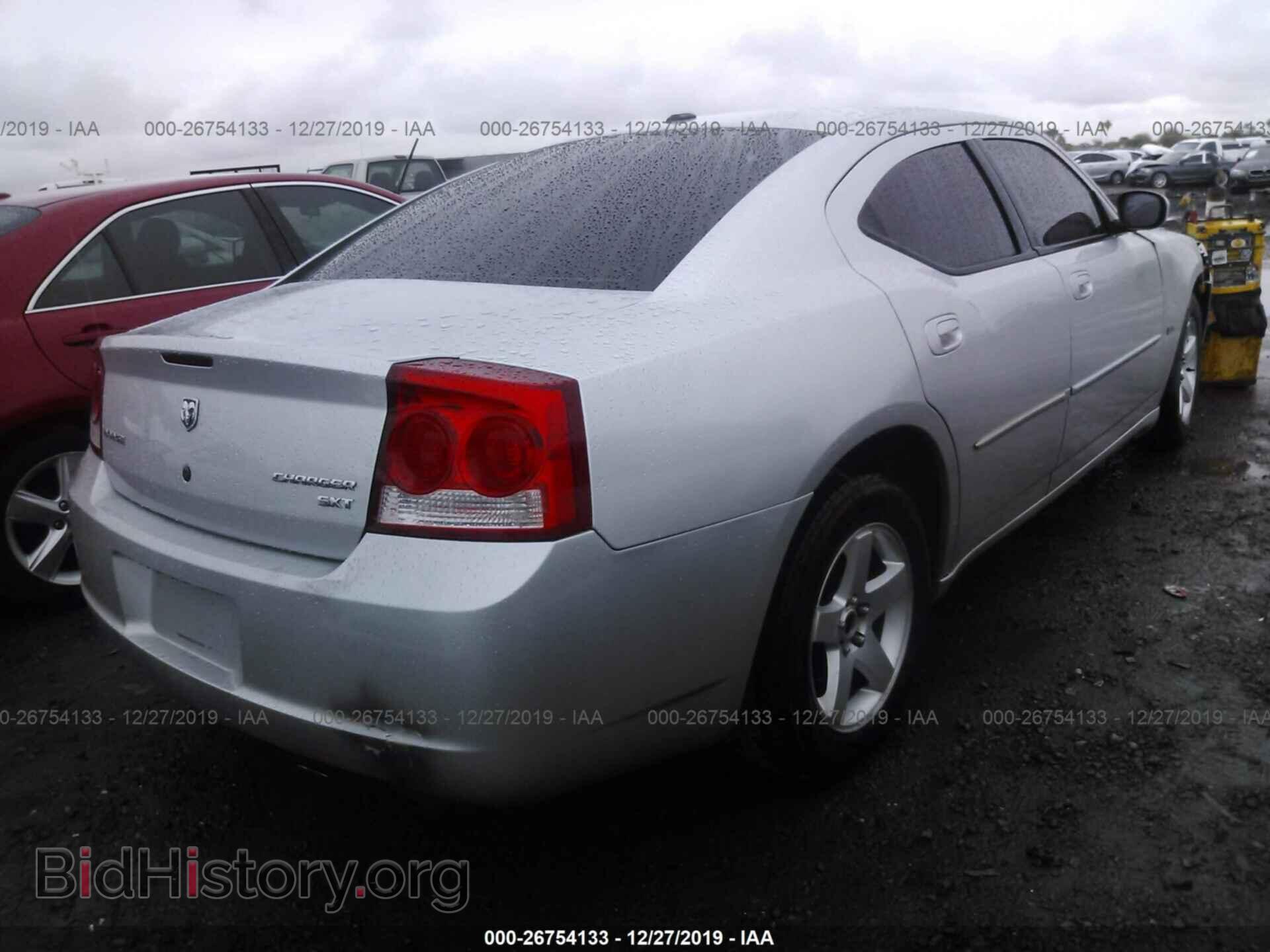 2010 Dodge Charger - VIN: 2B3CA3CV0AH299197 - Фото 4