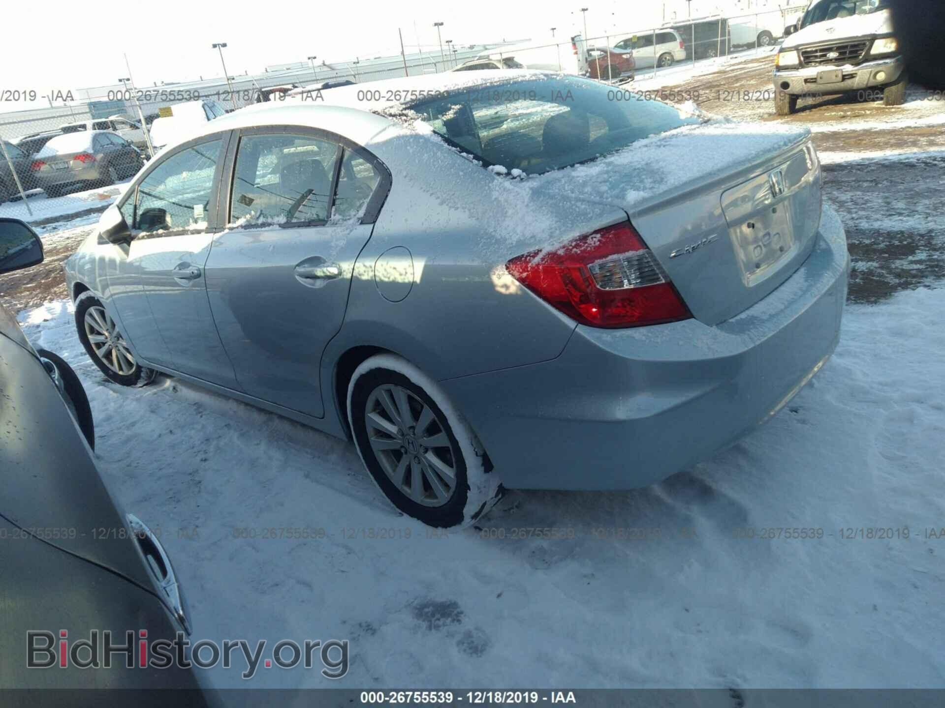 2012 HONDA CIVIC - VIN: 2HGFB2F81CH588828 - Фото 2