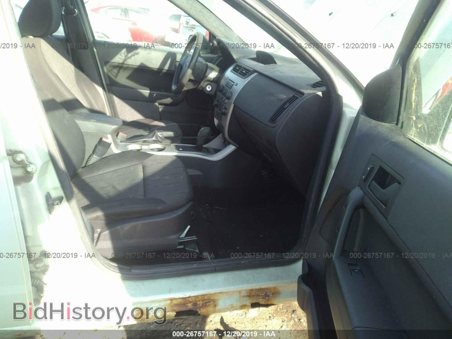 2010 Ford Focus - VIN: 1FAHP3FN4AW253667 - Фото 5