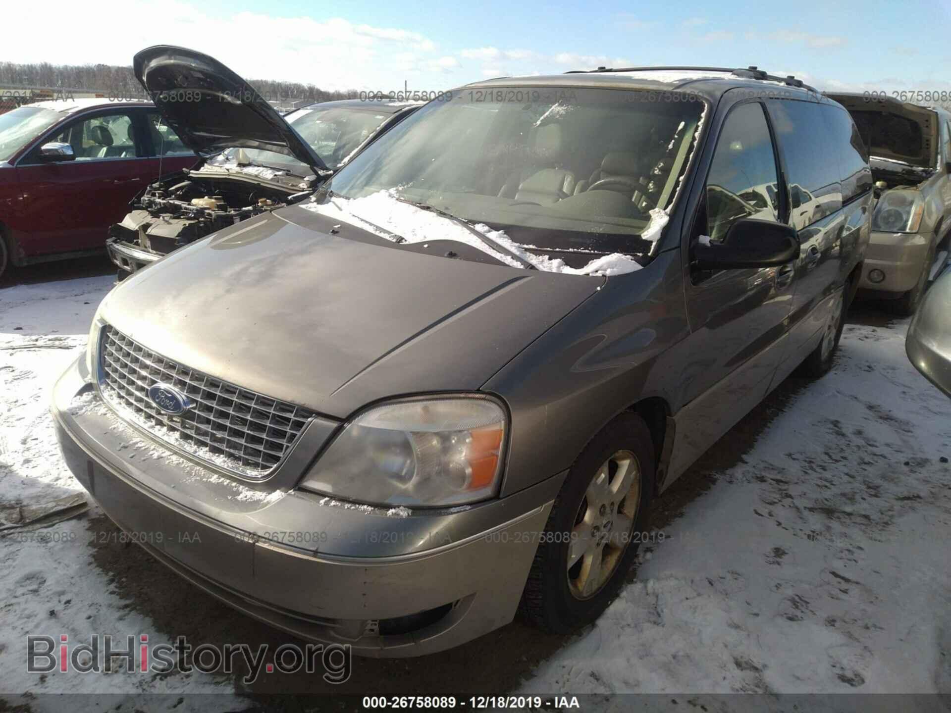 2004 FORD FREESTAR - VIN: 2FMZA58284BB22547 - Фото 2