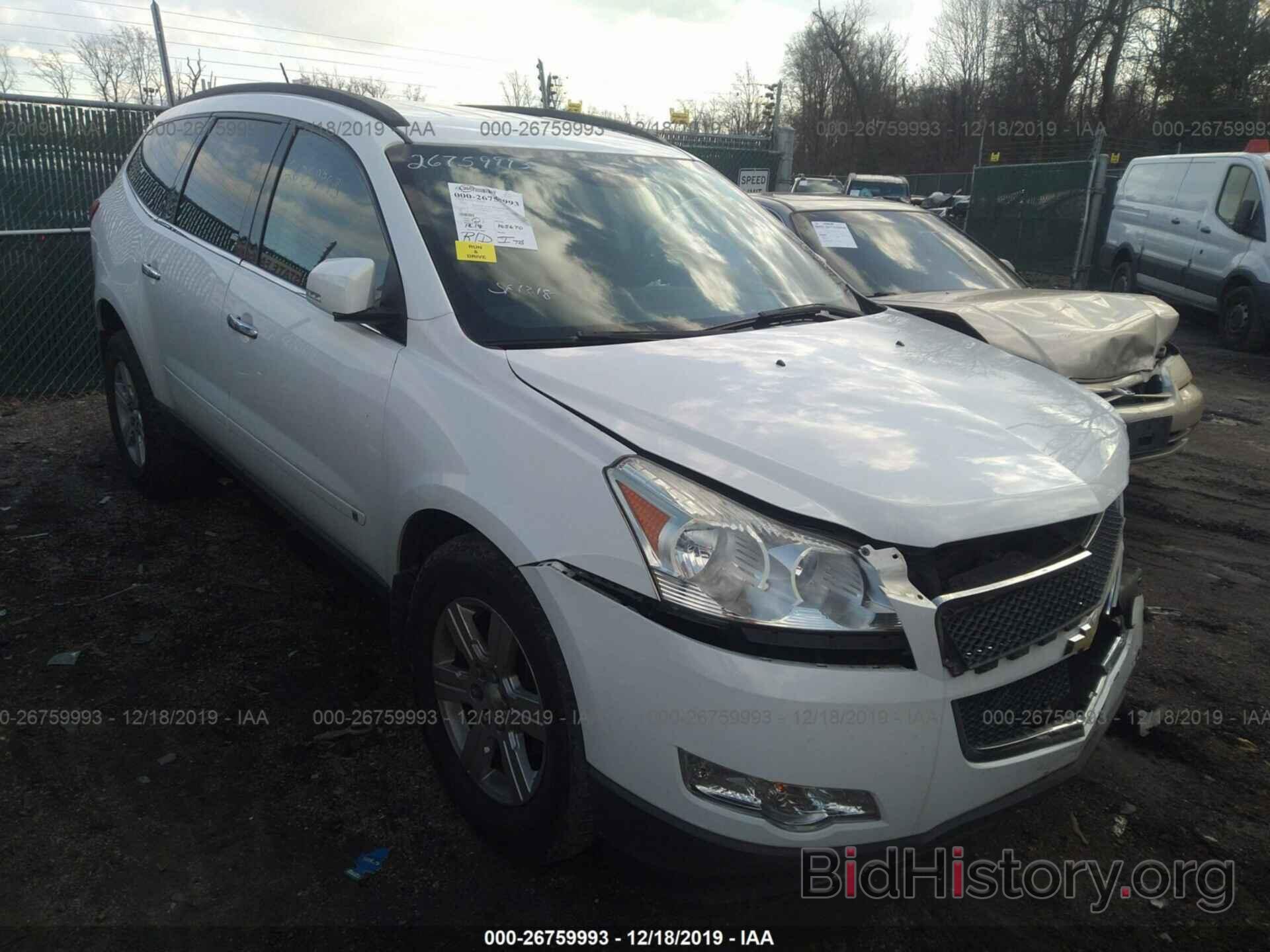Photo 1GNLVFED7AS148740 - CHEVROLET TRAVERSE 2010