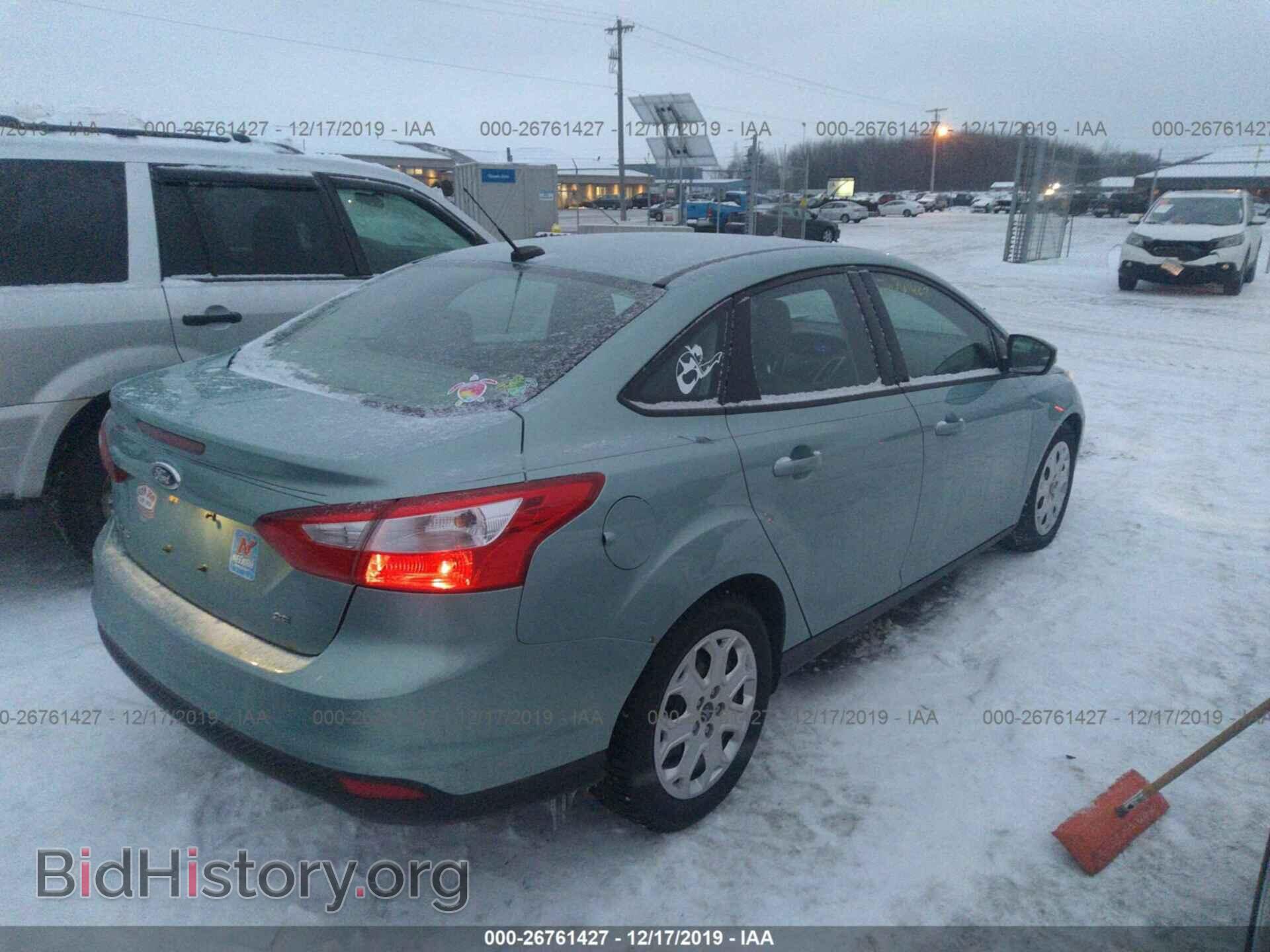 2012 Ford Focus - VIN: 1FAHP3F23CL309916 - Photo 4