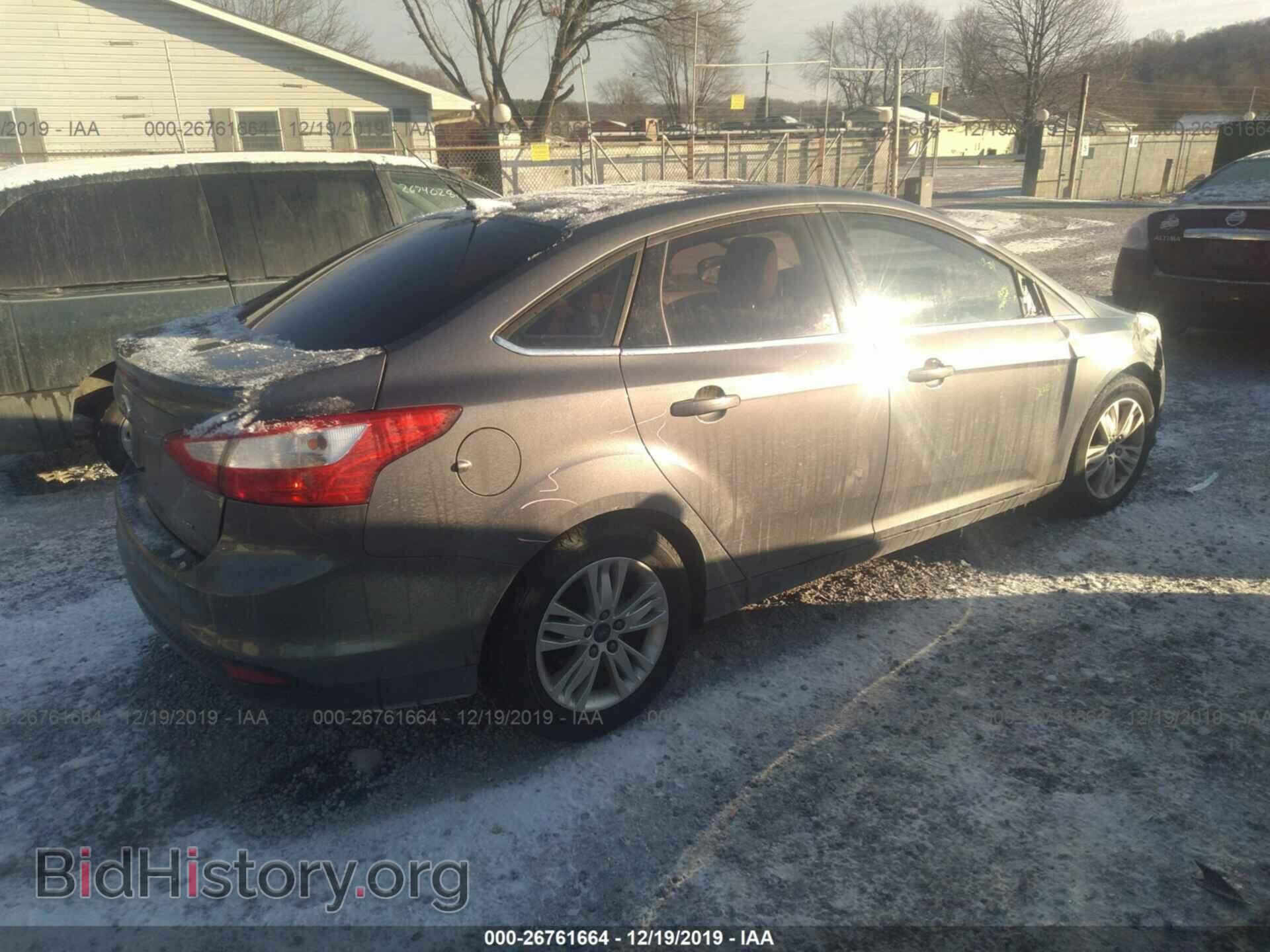 2012 Ford Focus - VIN: 1FAHP3H24CL192005 - Photo 4
