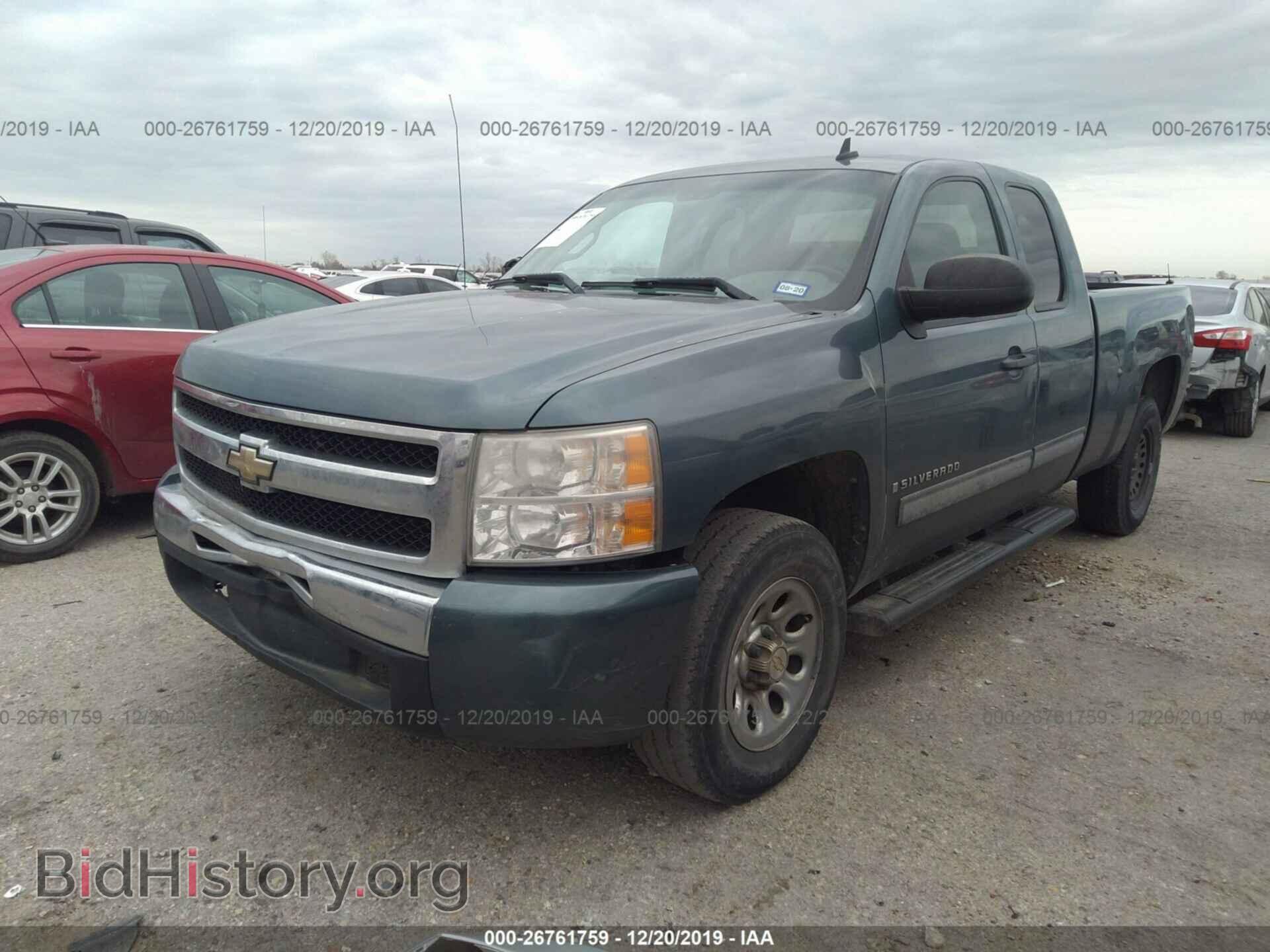 2009 Chevrolet Silverado - VIN: 1GCEC19C69Z200292 - Фото 2