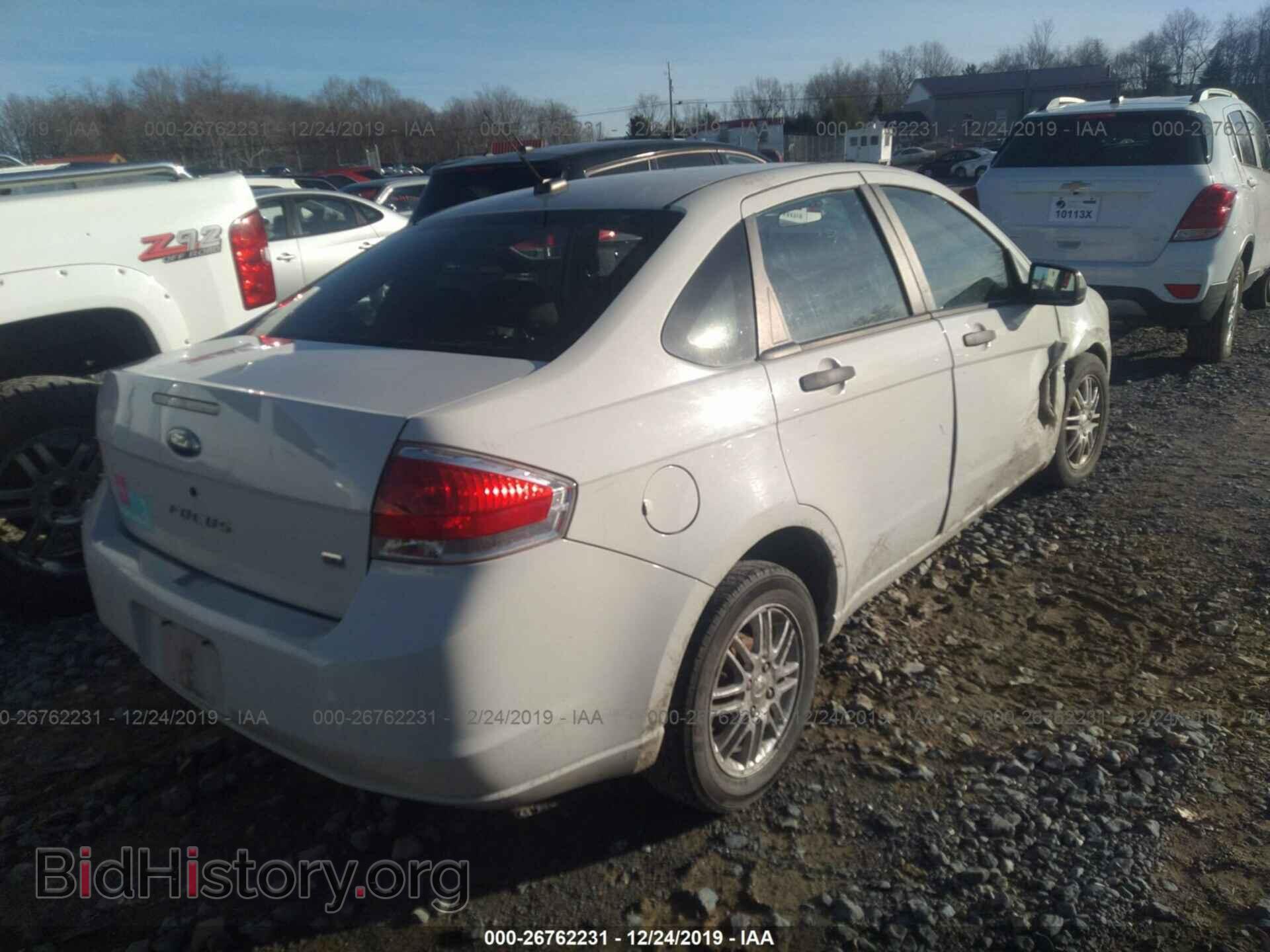 2009 FORD FOCUS - VIN: 1FAHP35N39W253298 - Photo 4