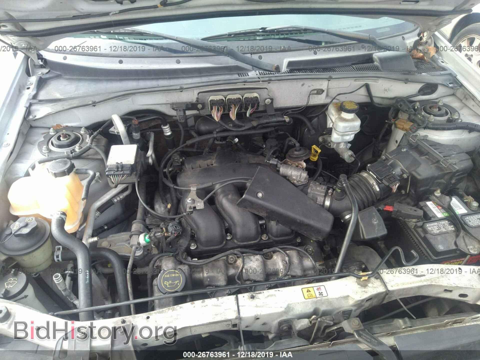 2007 Ford Escape - VIN: 1FMYU04107KB35094 - Фото 10