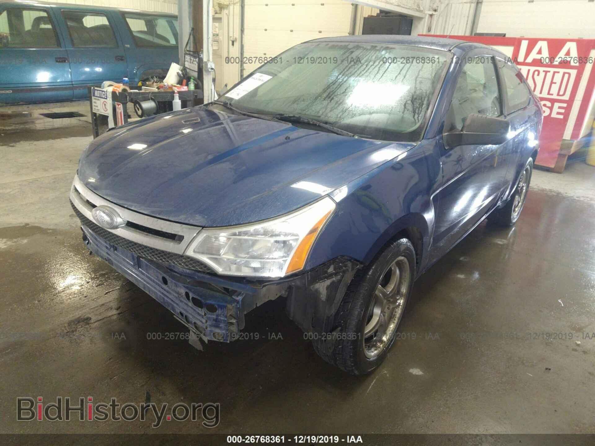 2008 Ford Focus - VIN: 1FAHP32N98W175273 - Фото 2