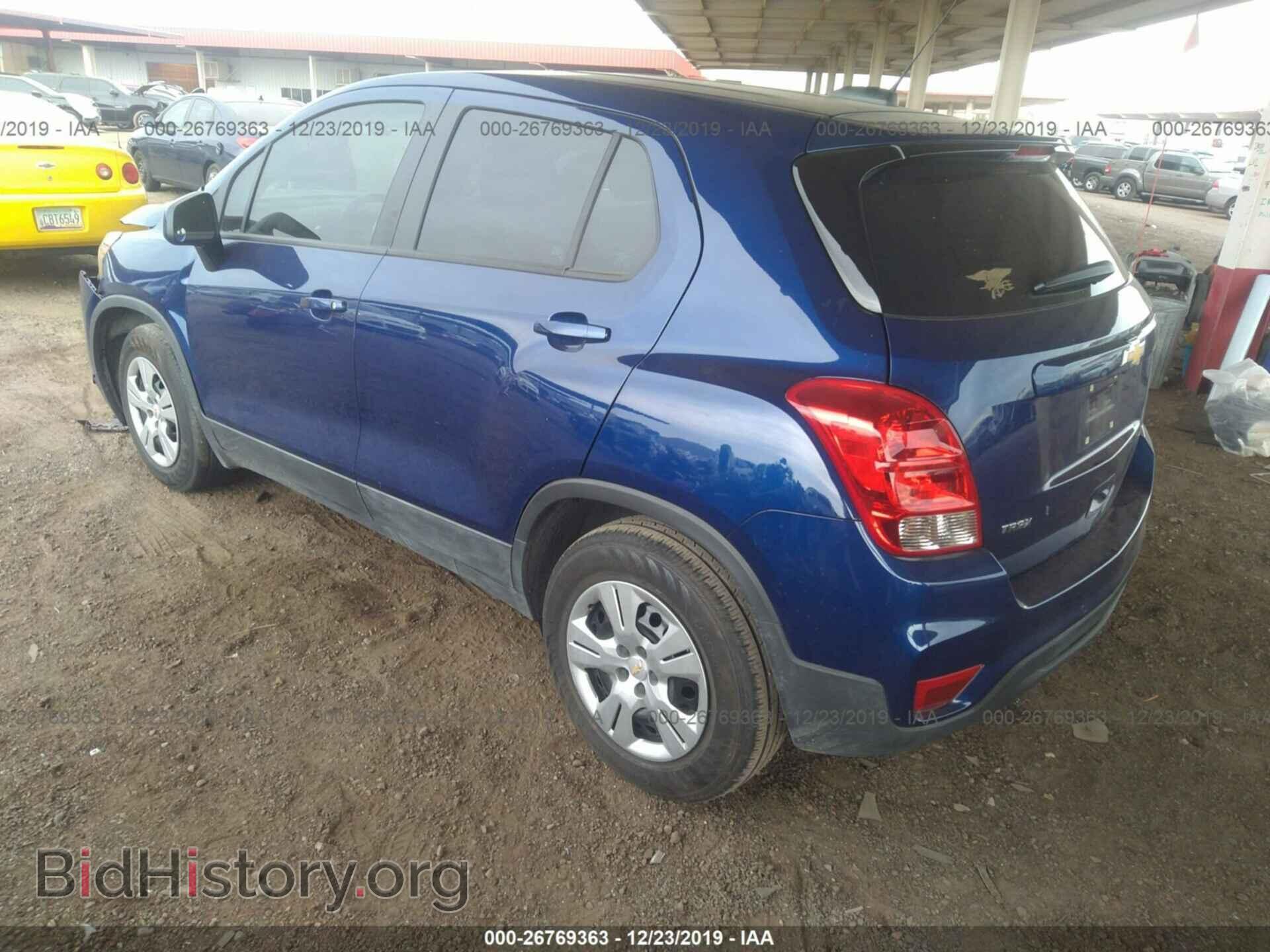 2017 CHEVROLET TRAX - VIN: 3GNCJKSB0HL146151 - Фото 3