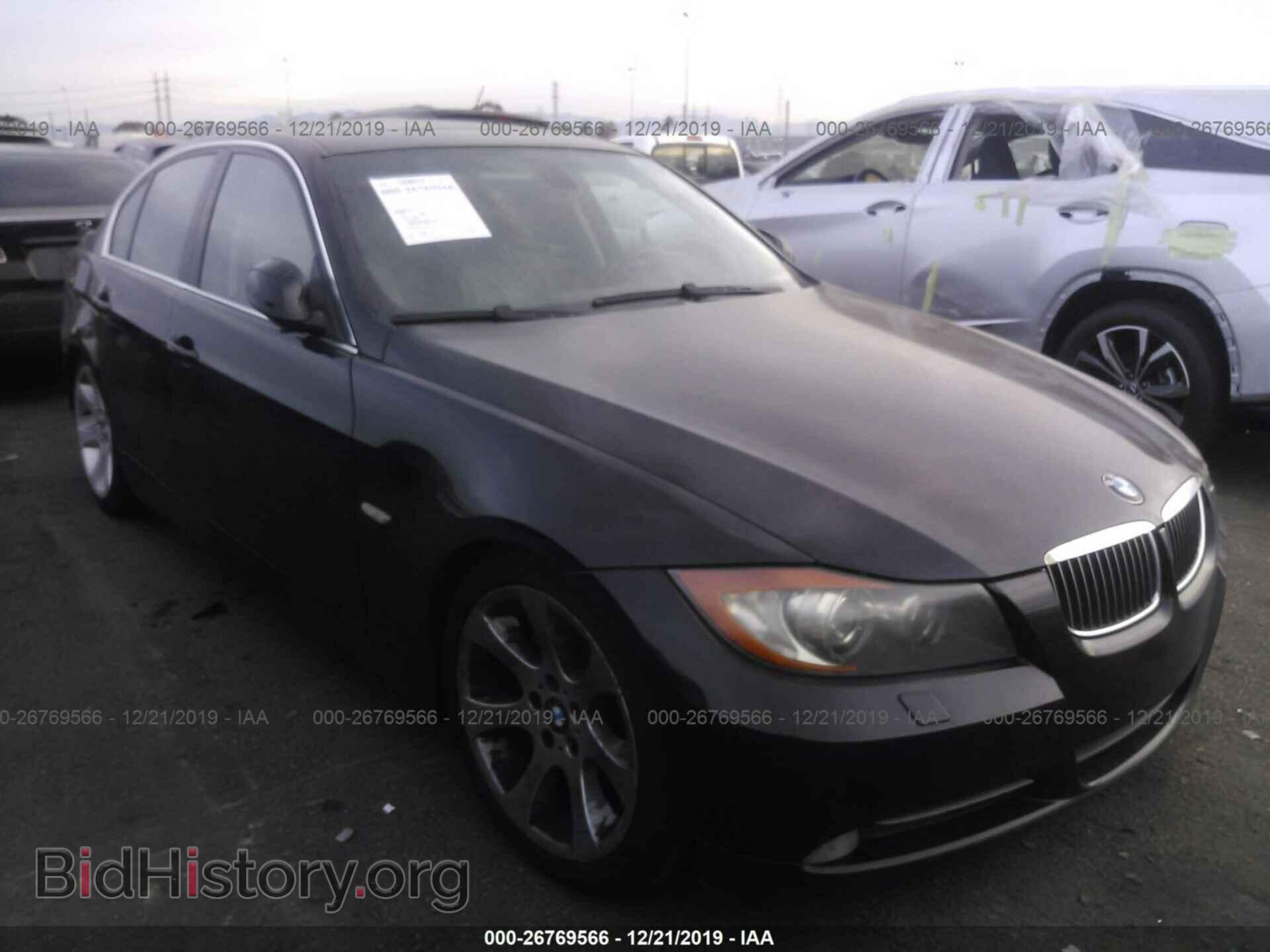Photo WBAVB33566KS36588 - BMW 330 2006