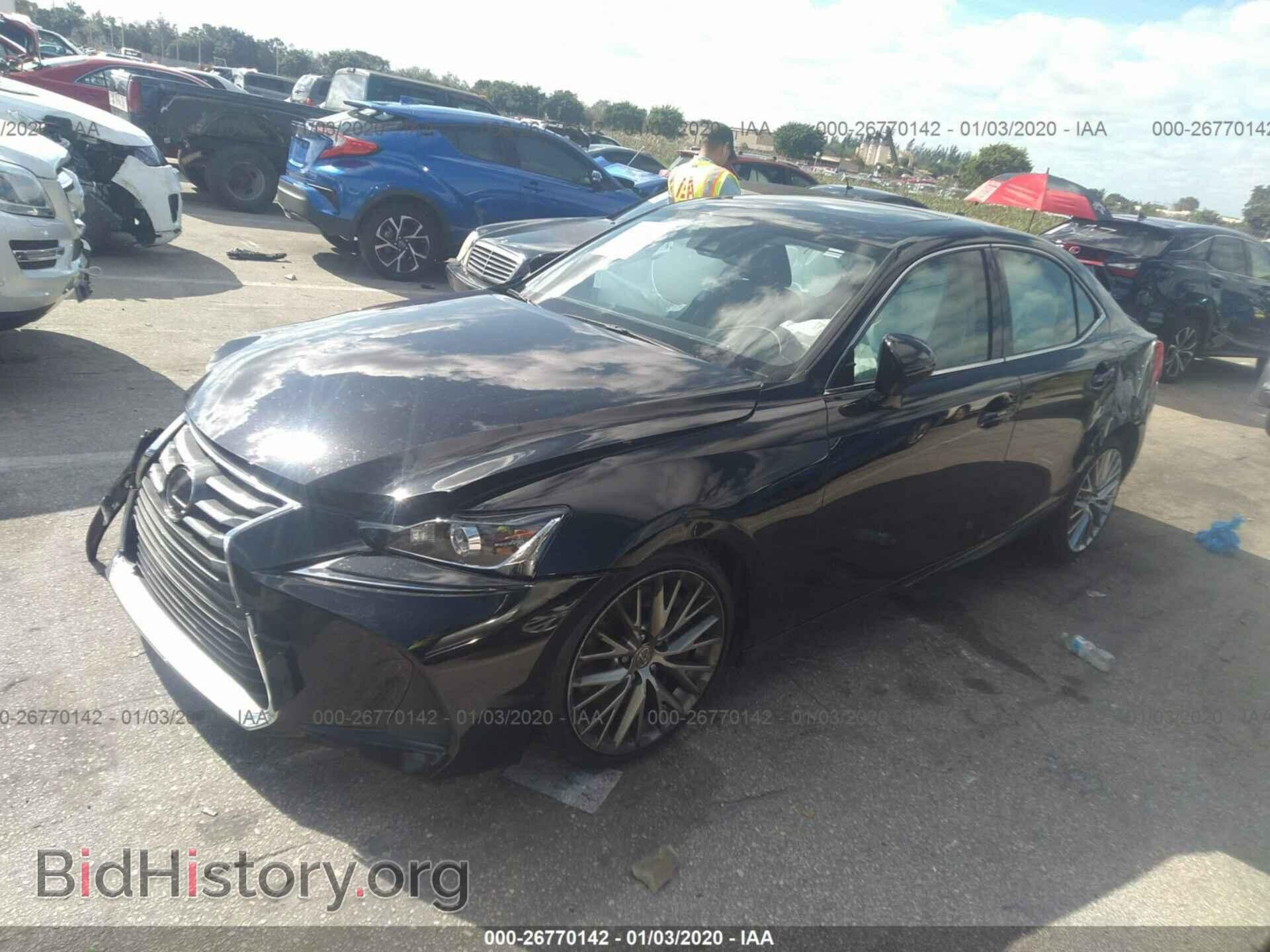 2017 LEXUS IS - VIN: JTHBA1D23H5041579 - Фото 2