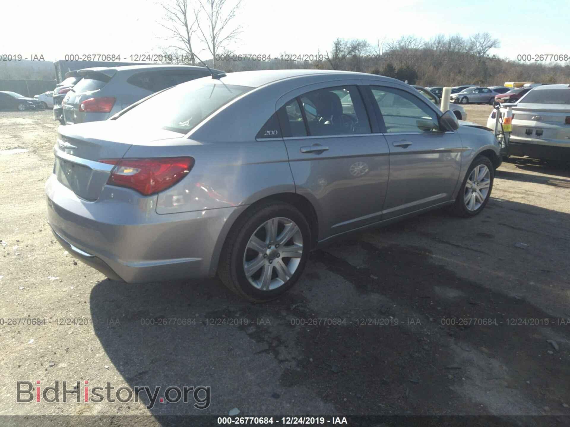 2013 CHRYSLER 200 - VIN: 1C3CCBAB4DN669465 - Фото 4