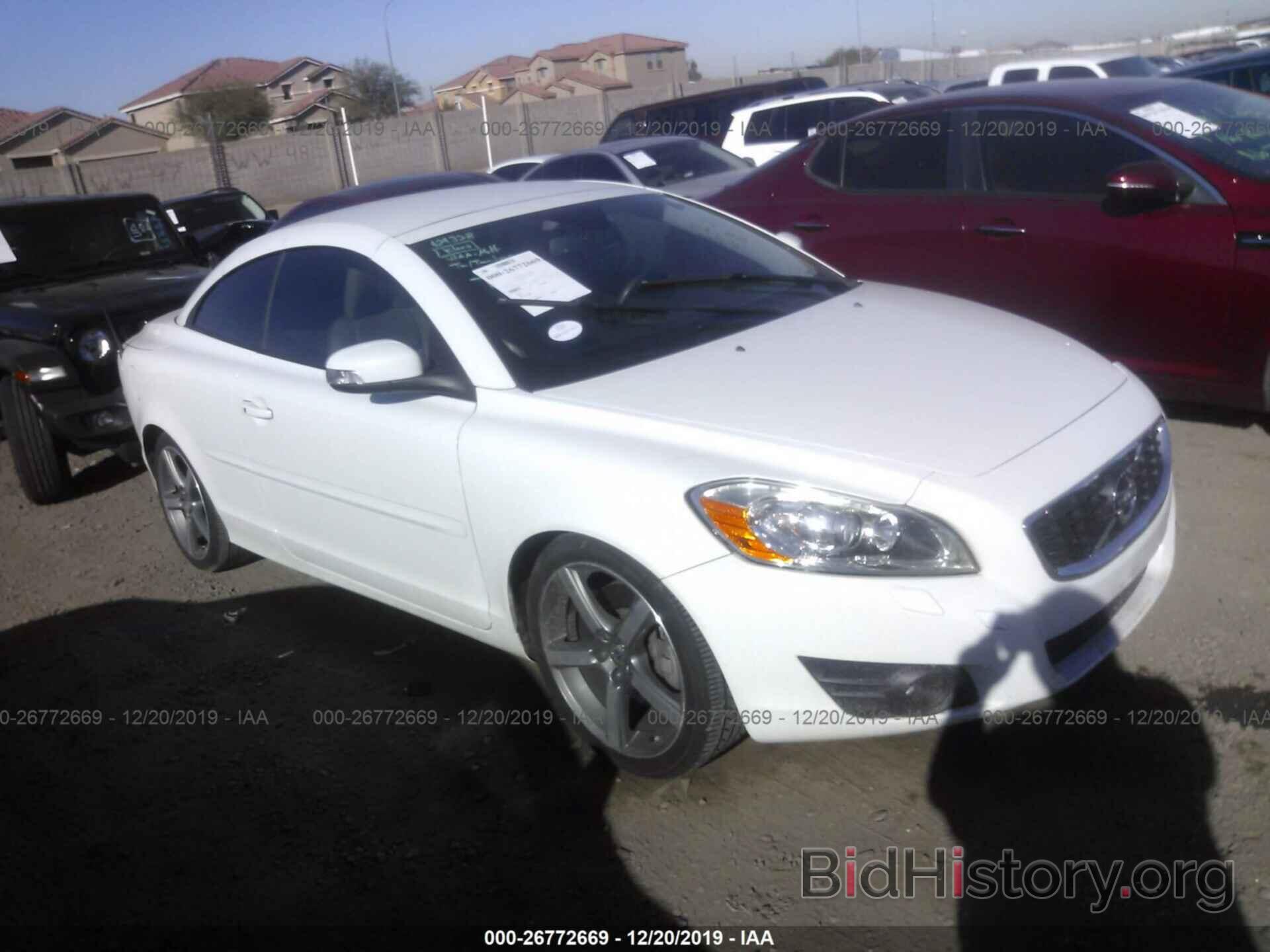 Photo YV1672MC1CJ123689 - VOLVO C70 2012