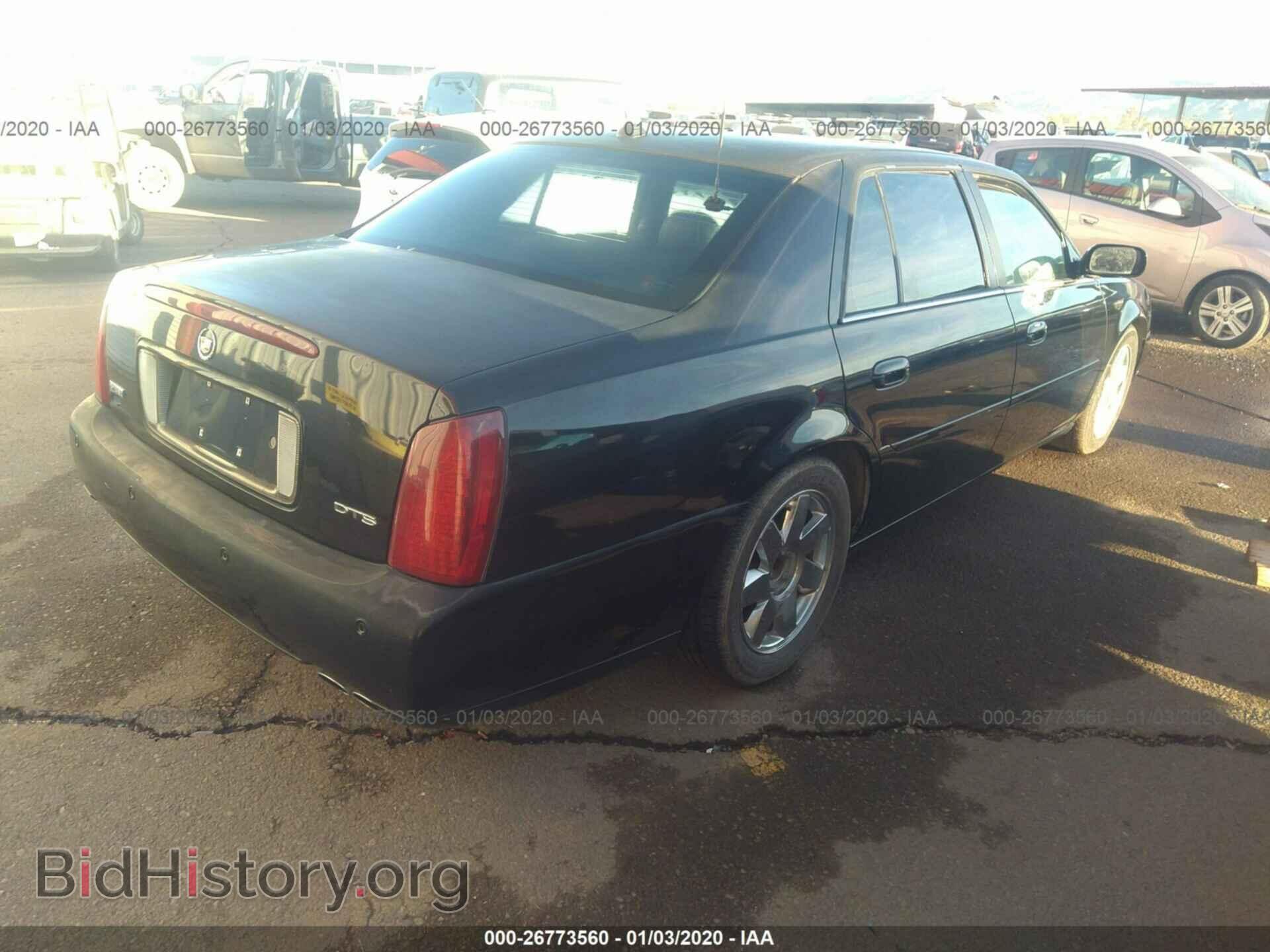 2004 Cadillac Deville - VIN: 1G6KF57984U153431 - Photo 4