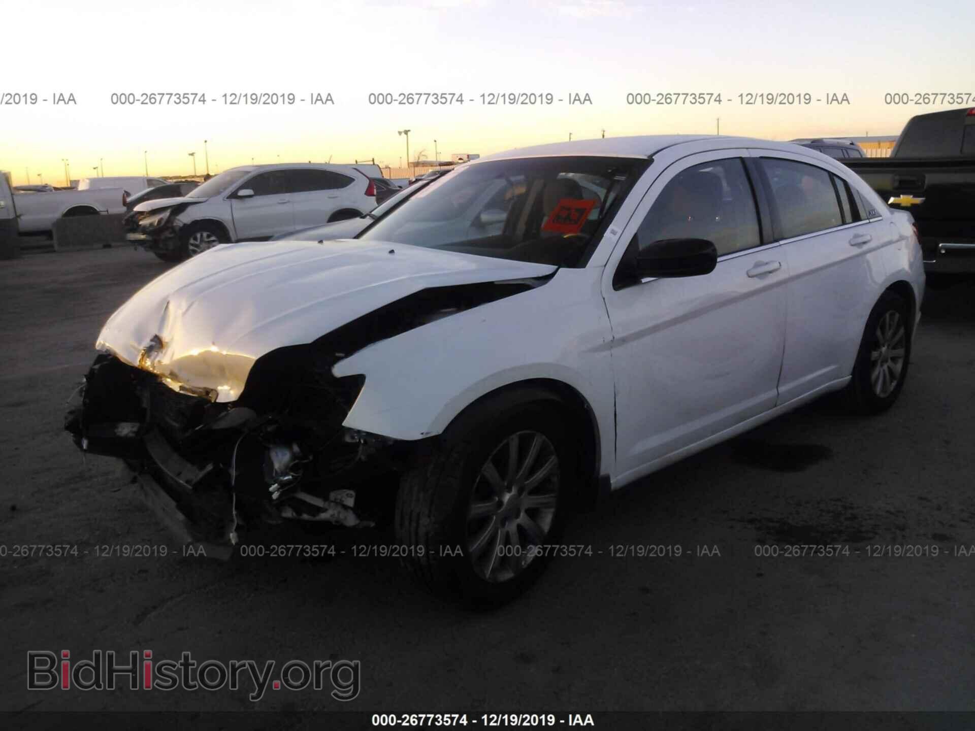 2013 CHRYSLER 200 - VIN: 1C3CCBBG2DN677980 - Photo 2