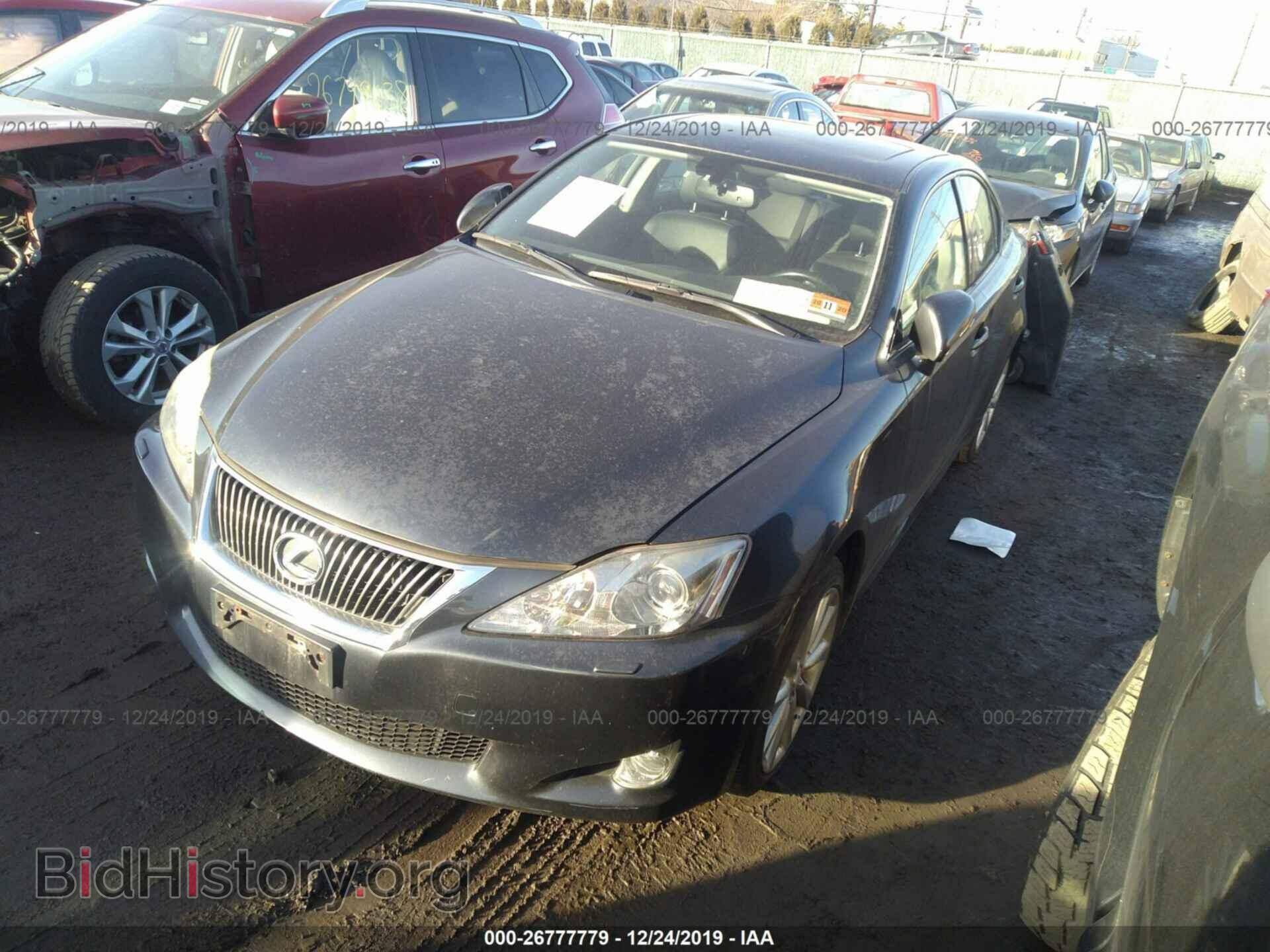 2010 LEXUS IS - VIN: JTHCF5C28A2033032 - Photo 2